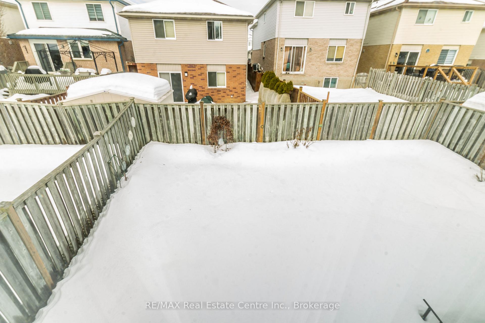 Photo 32 of 207 Bush Clover Crescent, Kitchener — HOMEH