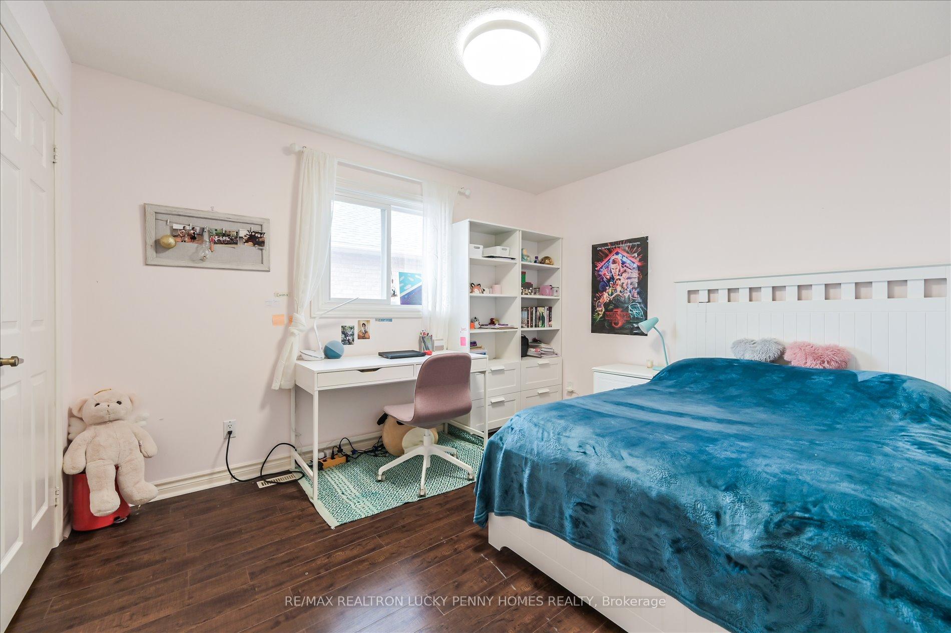 Photo 23 of 17 Buttonfield Road, Markham, Buttonville — HOMEH