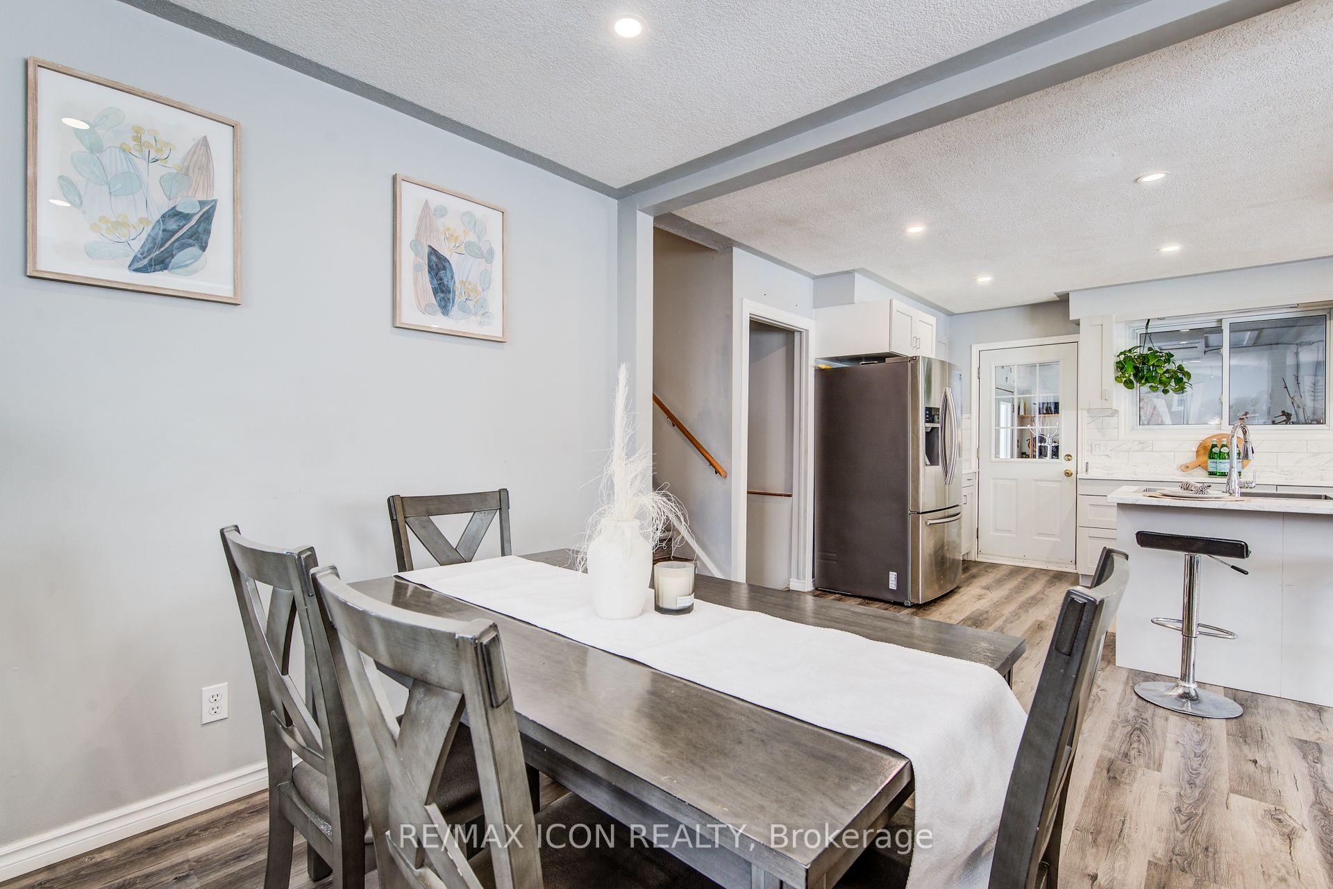 Photo 12 of 29 Rossford Crescent, Kitchener — HOMEH