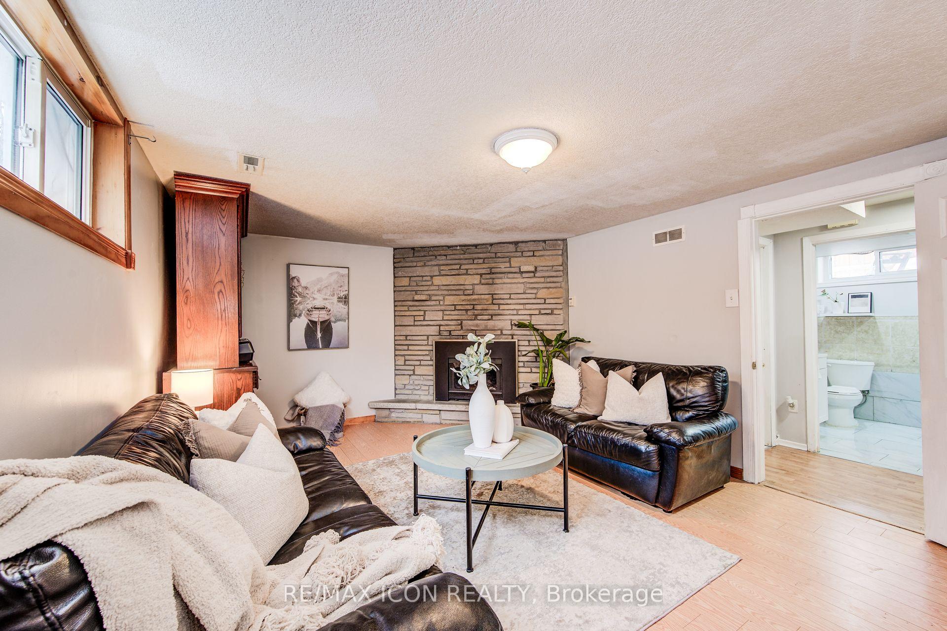 Photo 26 of 29 Rossford Crescent, Kitchener — HOMEH