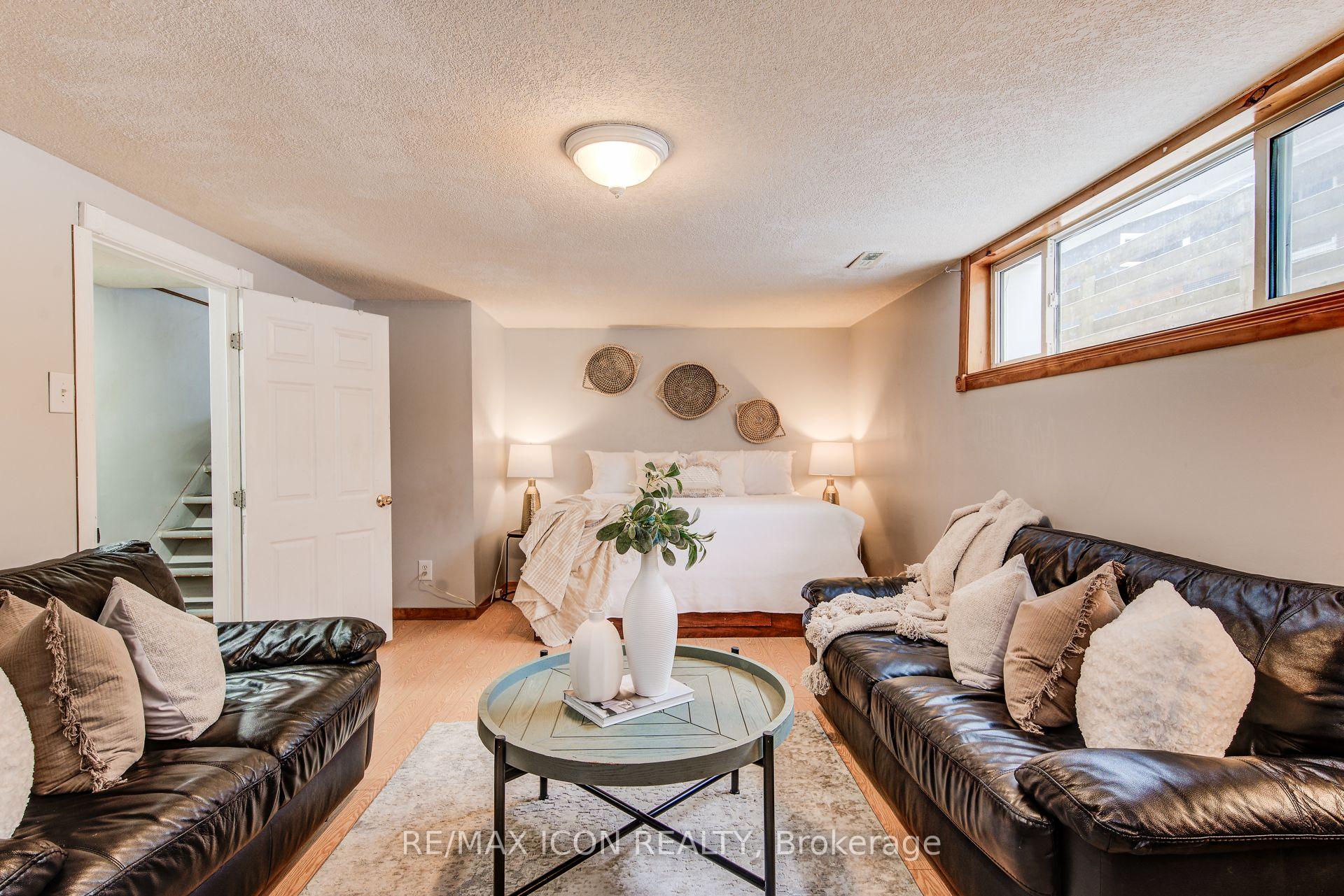 Photo 27 of 29 Rossford Crescent, Kitchener — HOMEH