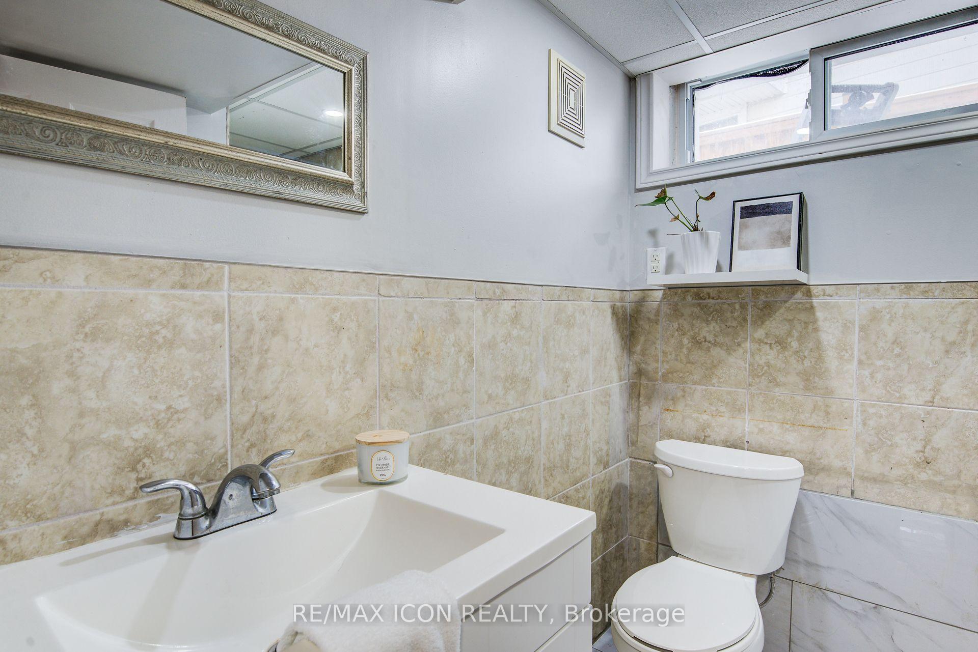 Photo 28 of 29 Rossford Crescent, Kitchener — HOMEH