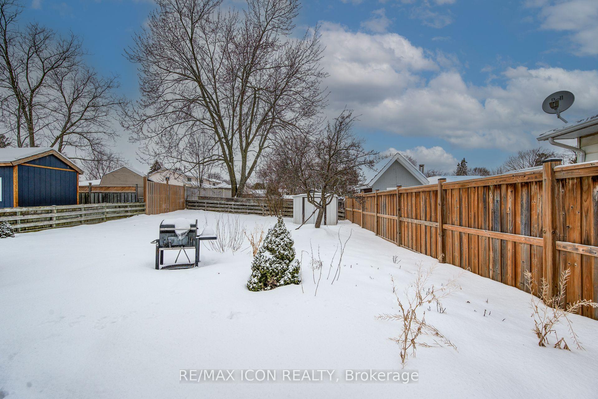 Photo 31 of 29 Rossford Crescent, Kitchener — HOMEH