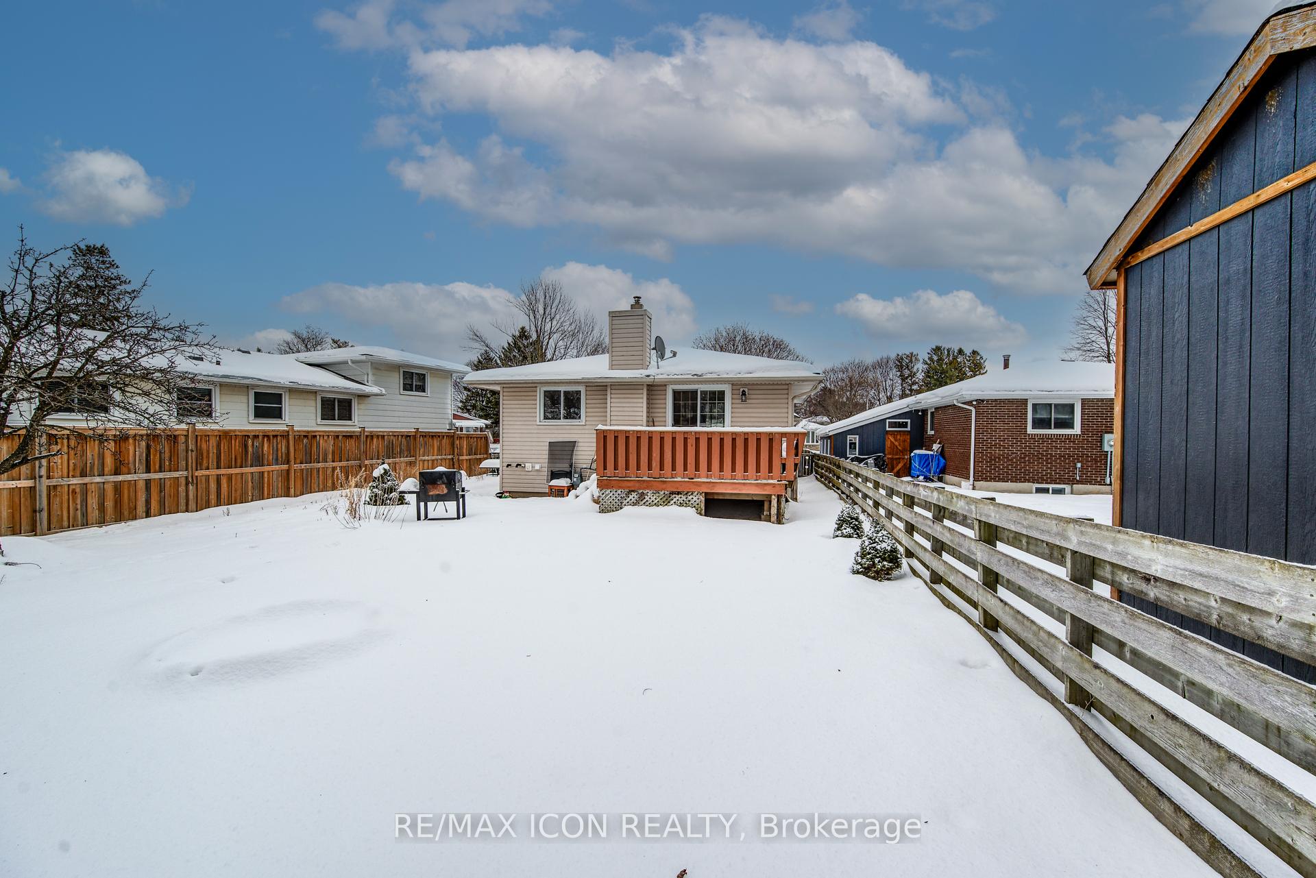 Photo 32 of 29 Rossford Crescent, Kitchener — HOMEH