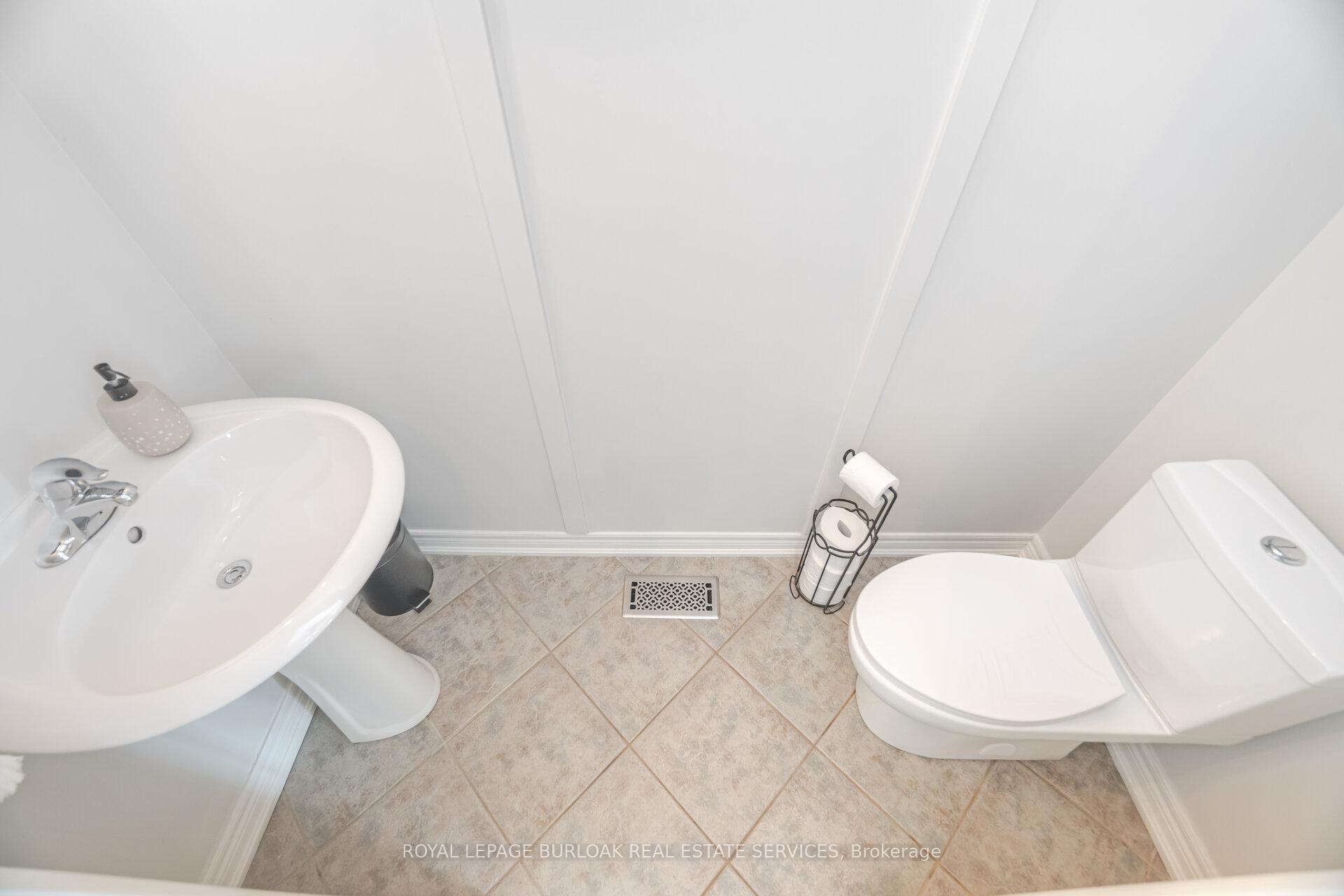 Photo 3 of 1253 Roper Drive, Milton, Dempsey — HOMEH