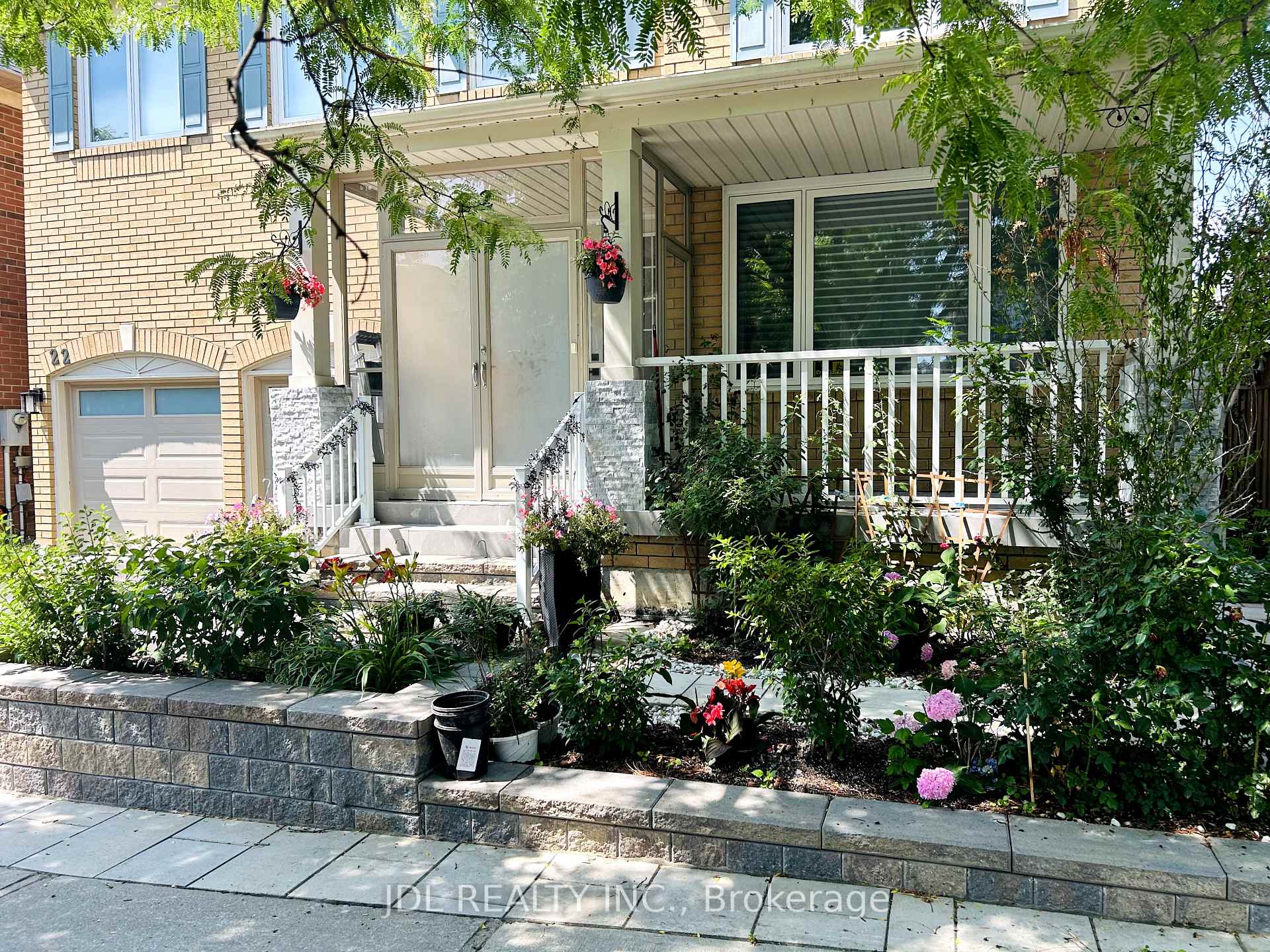 Photo 1 of Unit Bsmt, 22 Lionheart Lane, Markham, Berczy — HOMEH