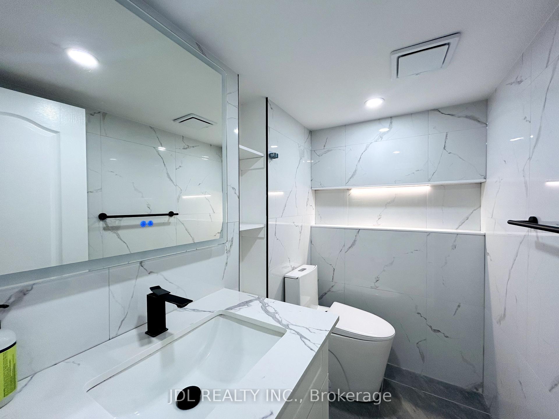 Photo 10 of Unit Bsmt, 22 Lionheart Lane, Markham, Berczy — HOMEH