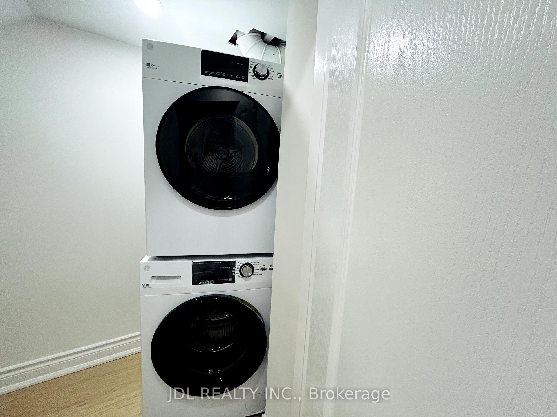 Photo 17 of Unit Bsmt, 22 Lionheart Lane, Markham, Berczy — HOMEH