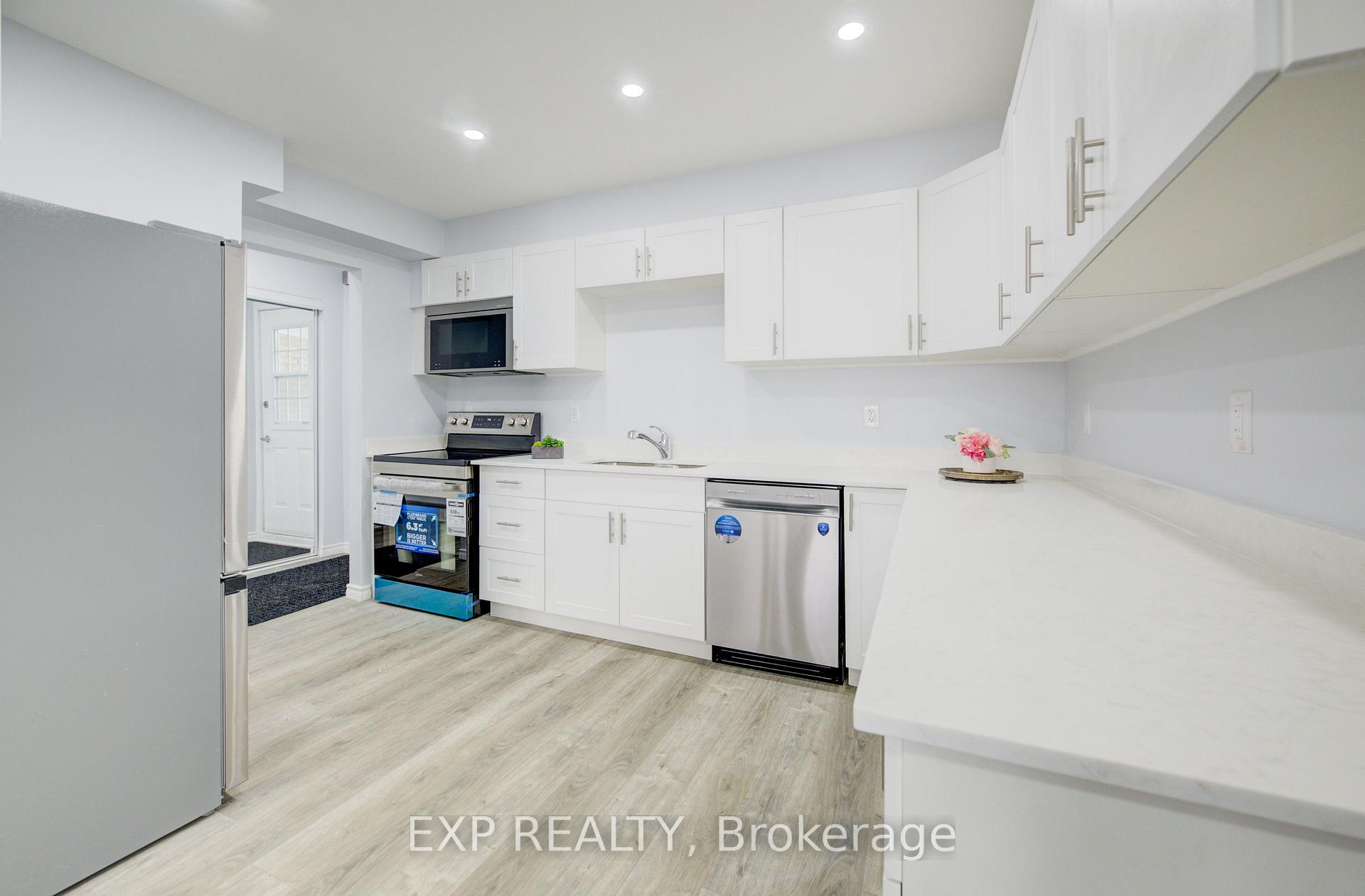 Photo 16 of 110 Ralgreen Crescent, Kitchener — HOMEH