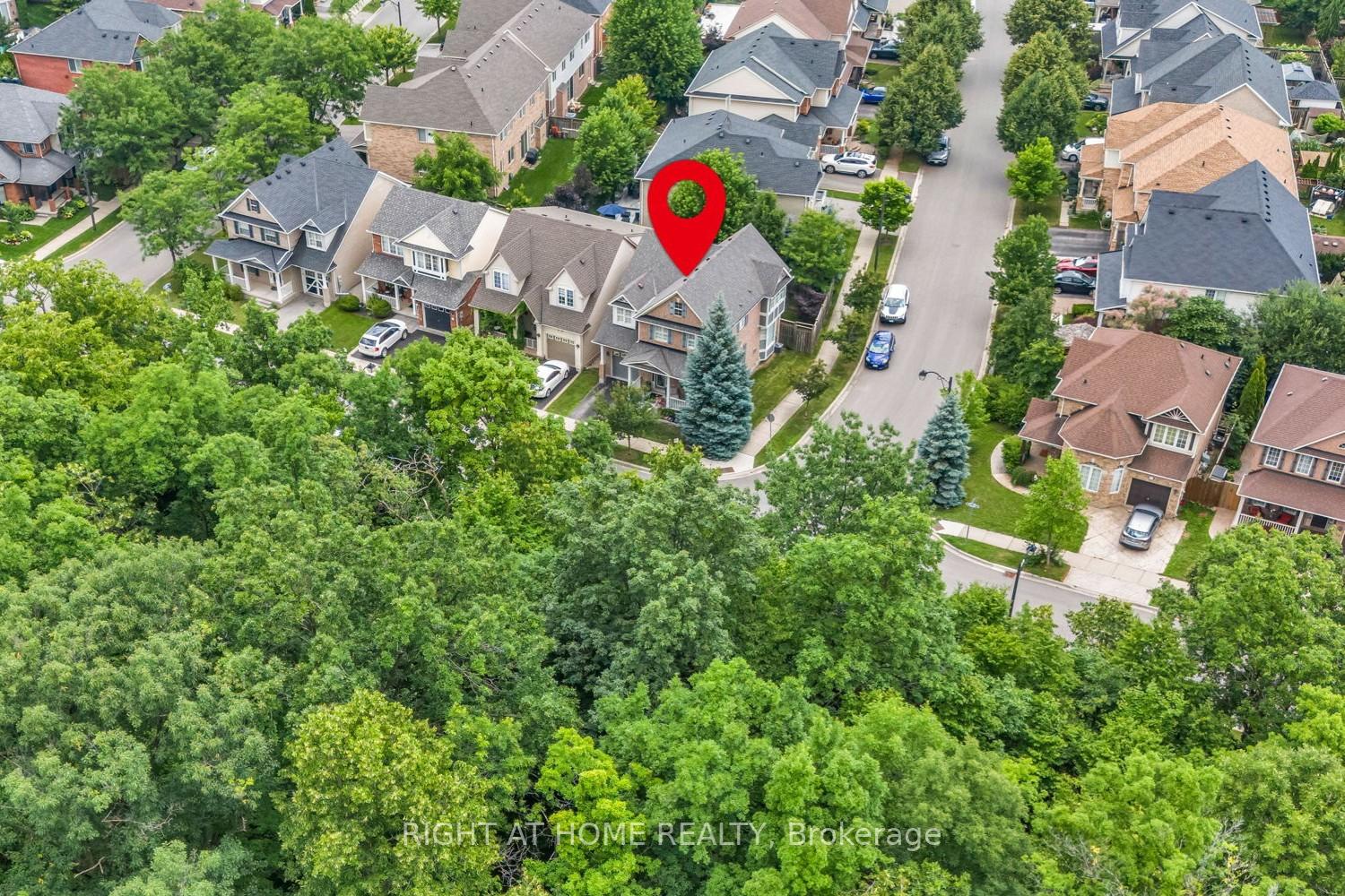 Photo 6 of 928 Lancaster Boulevard, Milton, Beaty — HOMEH