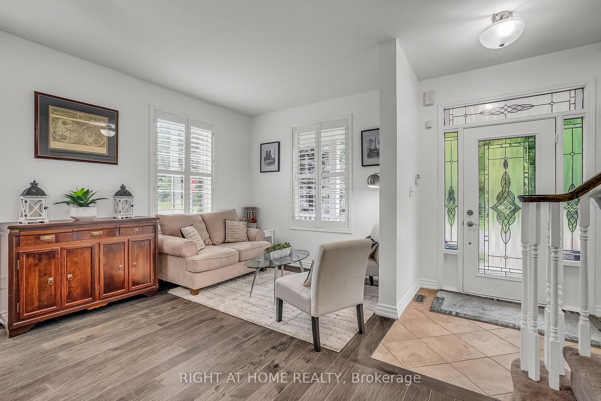 Photo 11 of 928 Lancaster Boulevard, Milton, Beaty — HOMEH