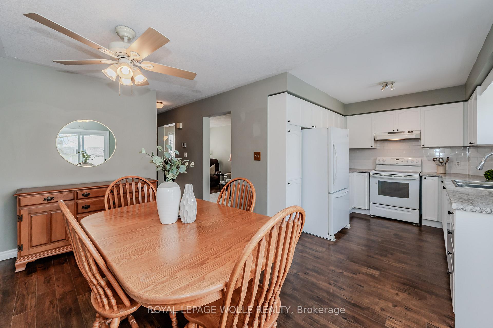 Photo 11 of 58 Inge Court, Kitchener — HOMEH
