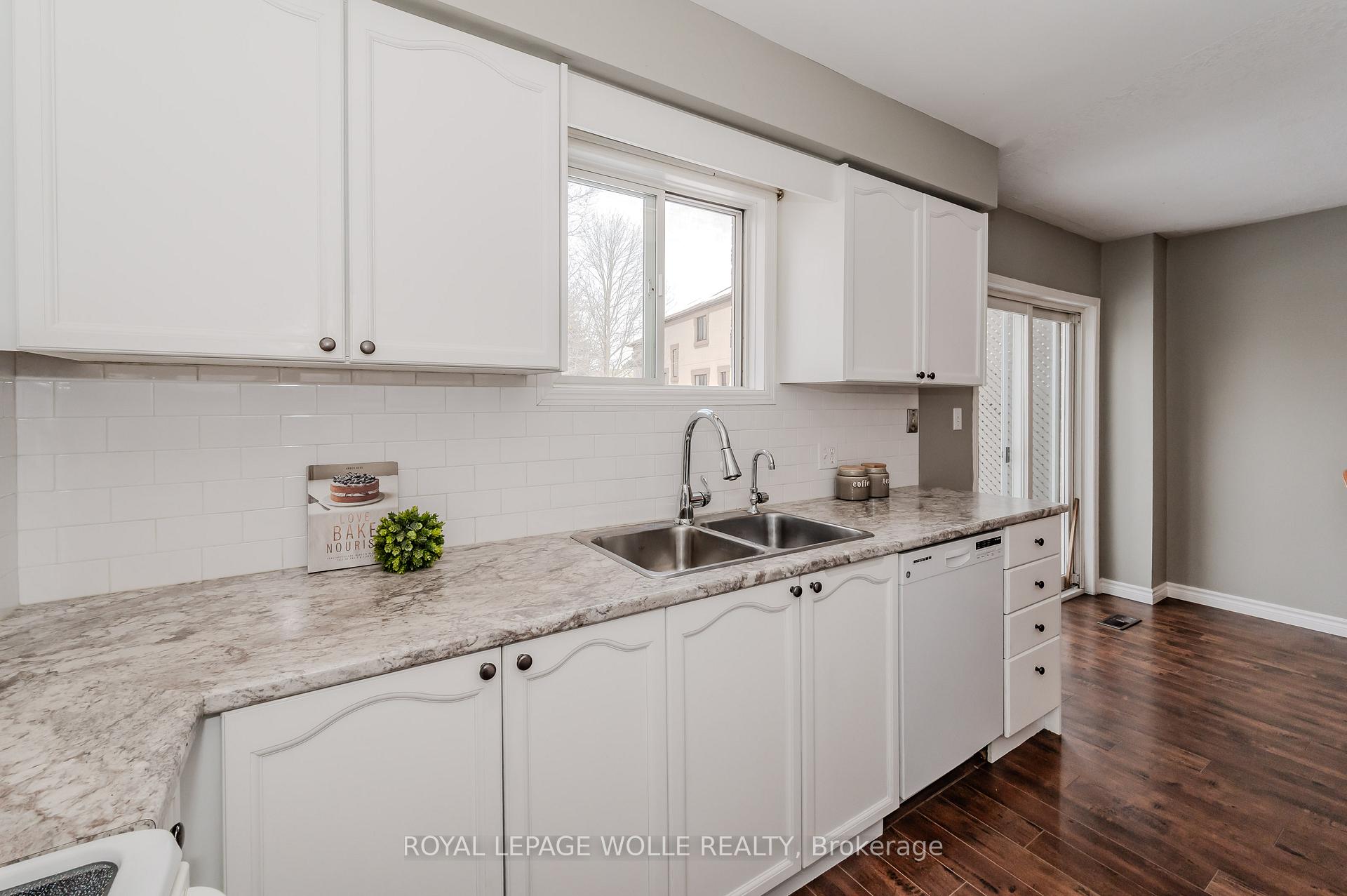 Photo 15 of 58 Inge Court, Kitchener — HOMEH