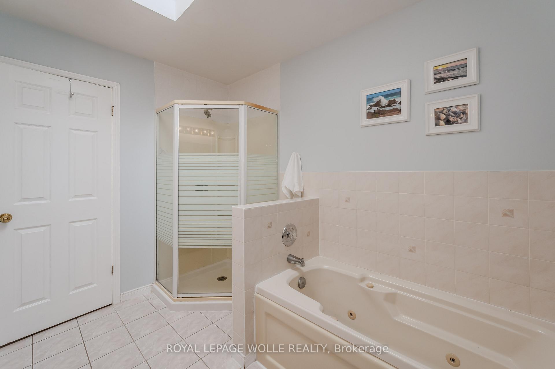 Photo 24 of 58 Inge Court, Kitchener — HOMEH