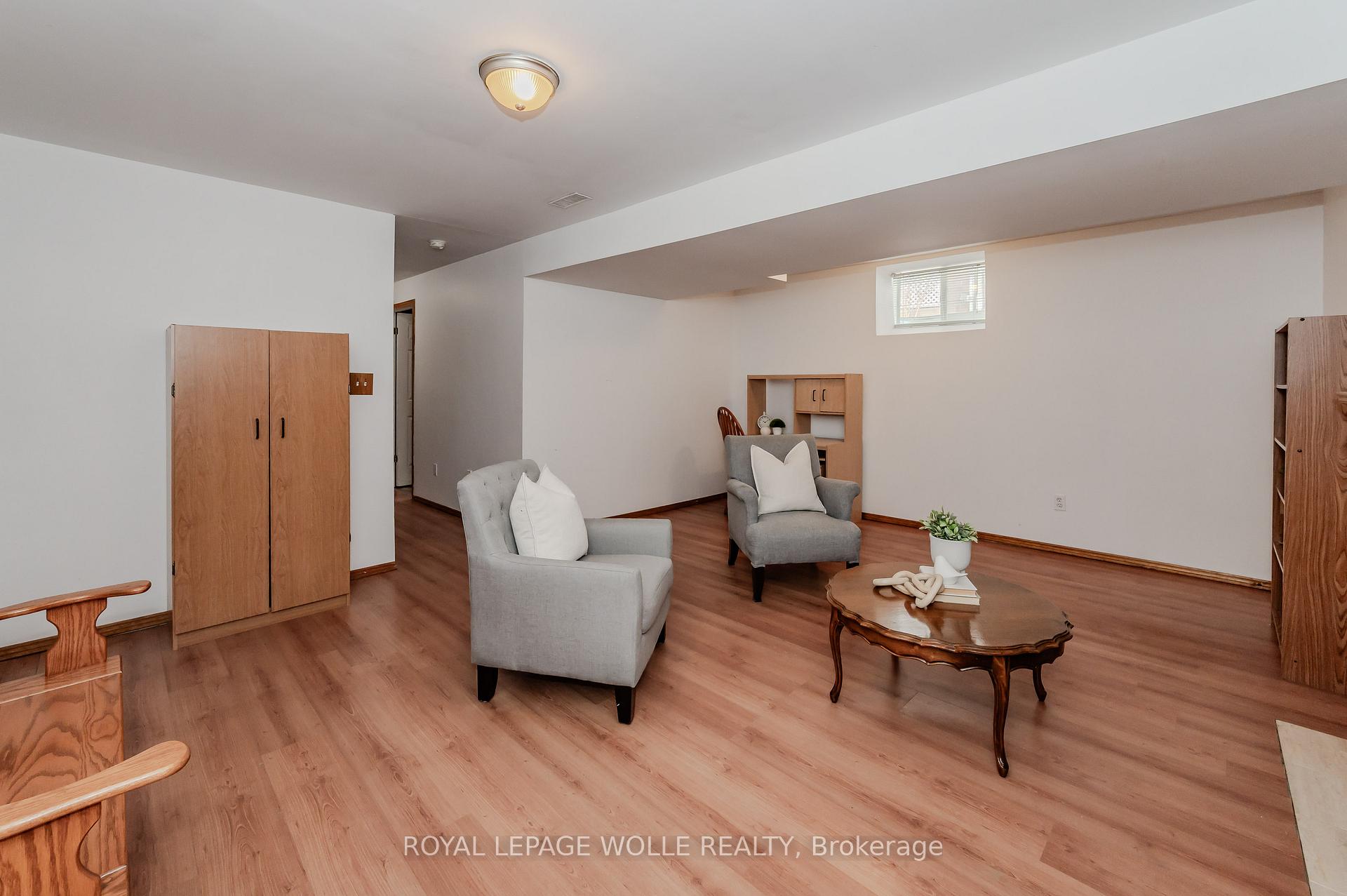 Photo 30 of 58 Inge Court, Kitchener — HOMEH