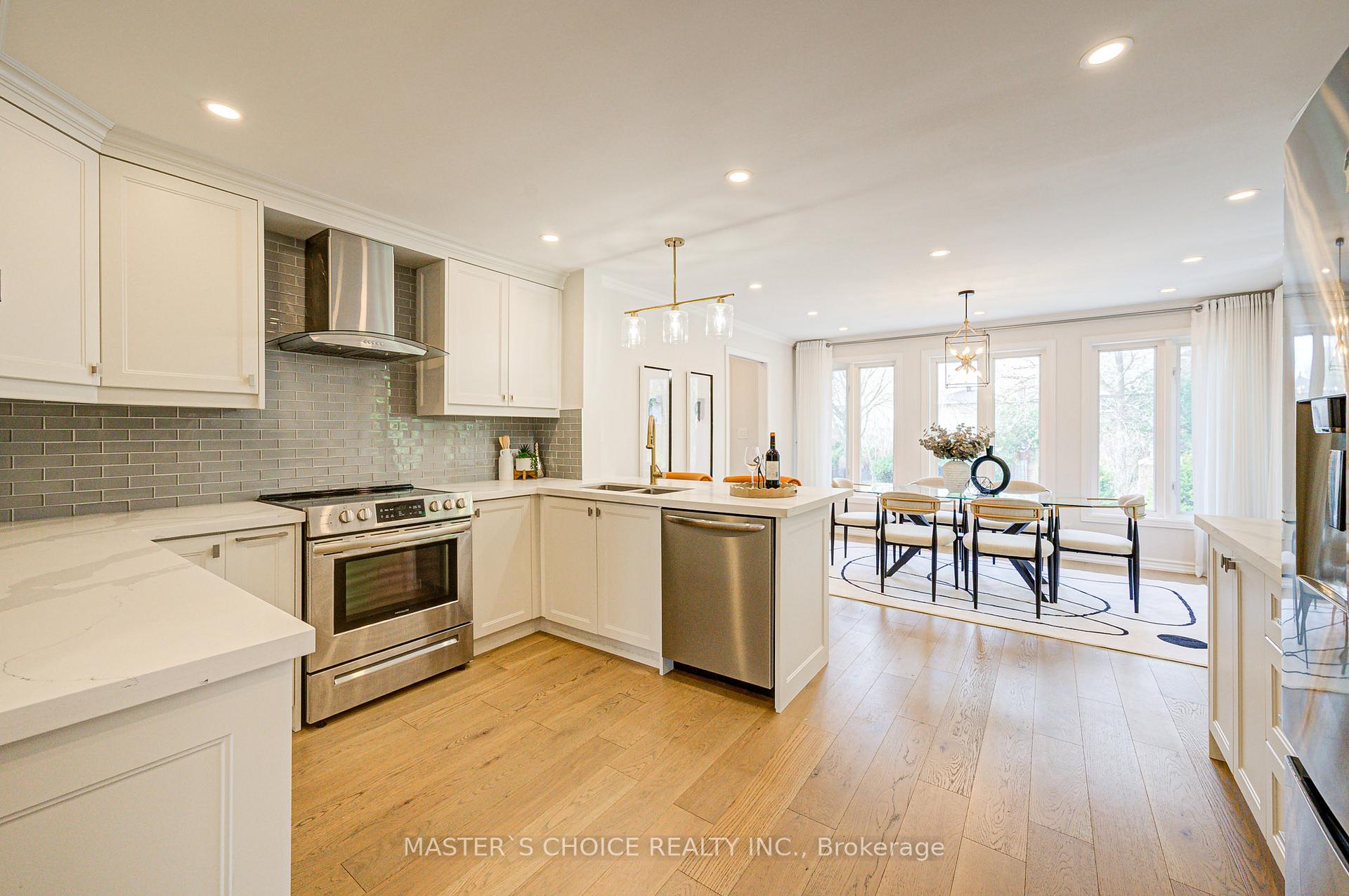 Photo 10 of 38 Sciberras Road, Markham, Unionville — HOMEH
