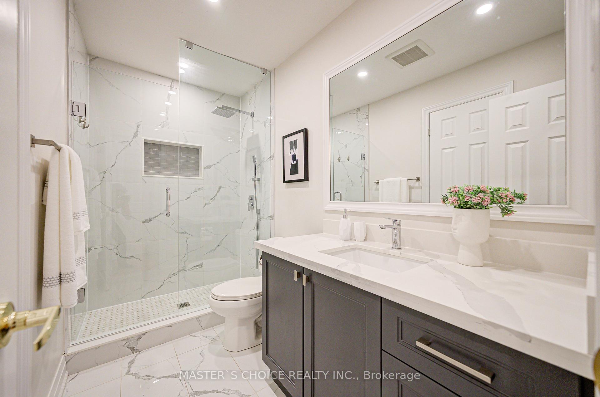 Photo 21 of 38 Sciberras Road, Markham, Unionville — HOMEH