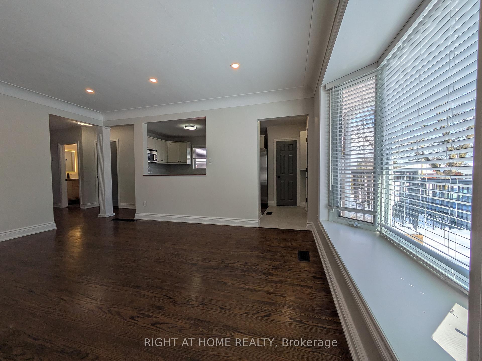 Photo 6 of Unit Upper, 242 West 18th Street, Hamilton, Buchanan — HOMEH