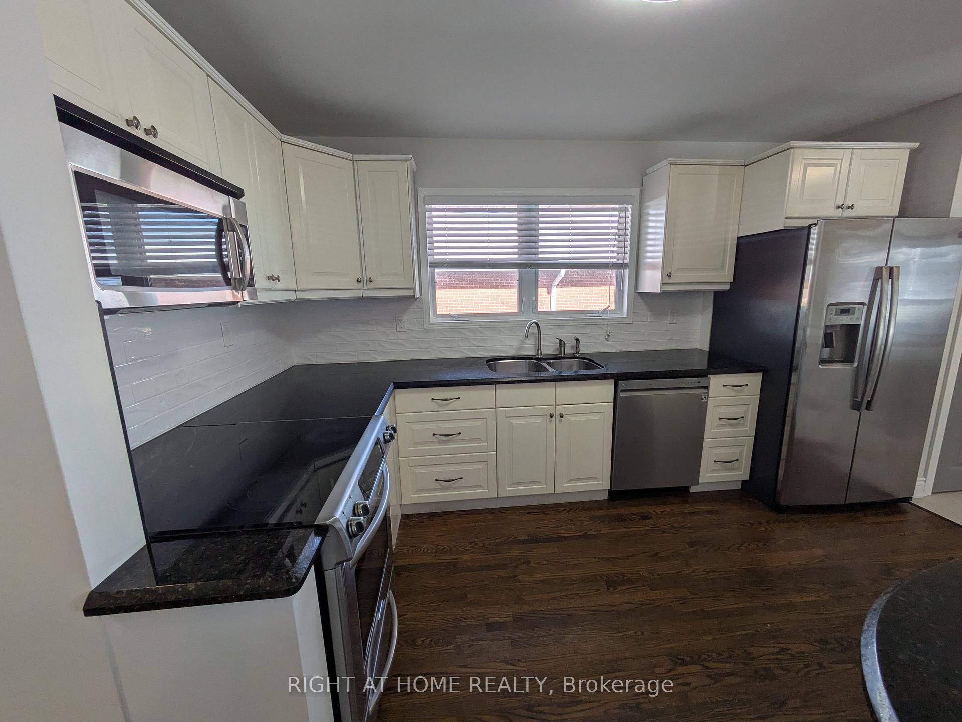 Photo 11 of Unit Upper, 242 West 18th Street, Hamilton, Buchanan — HOMEH