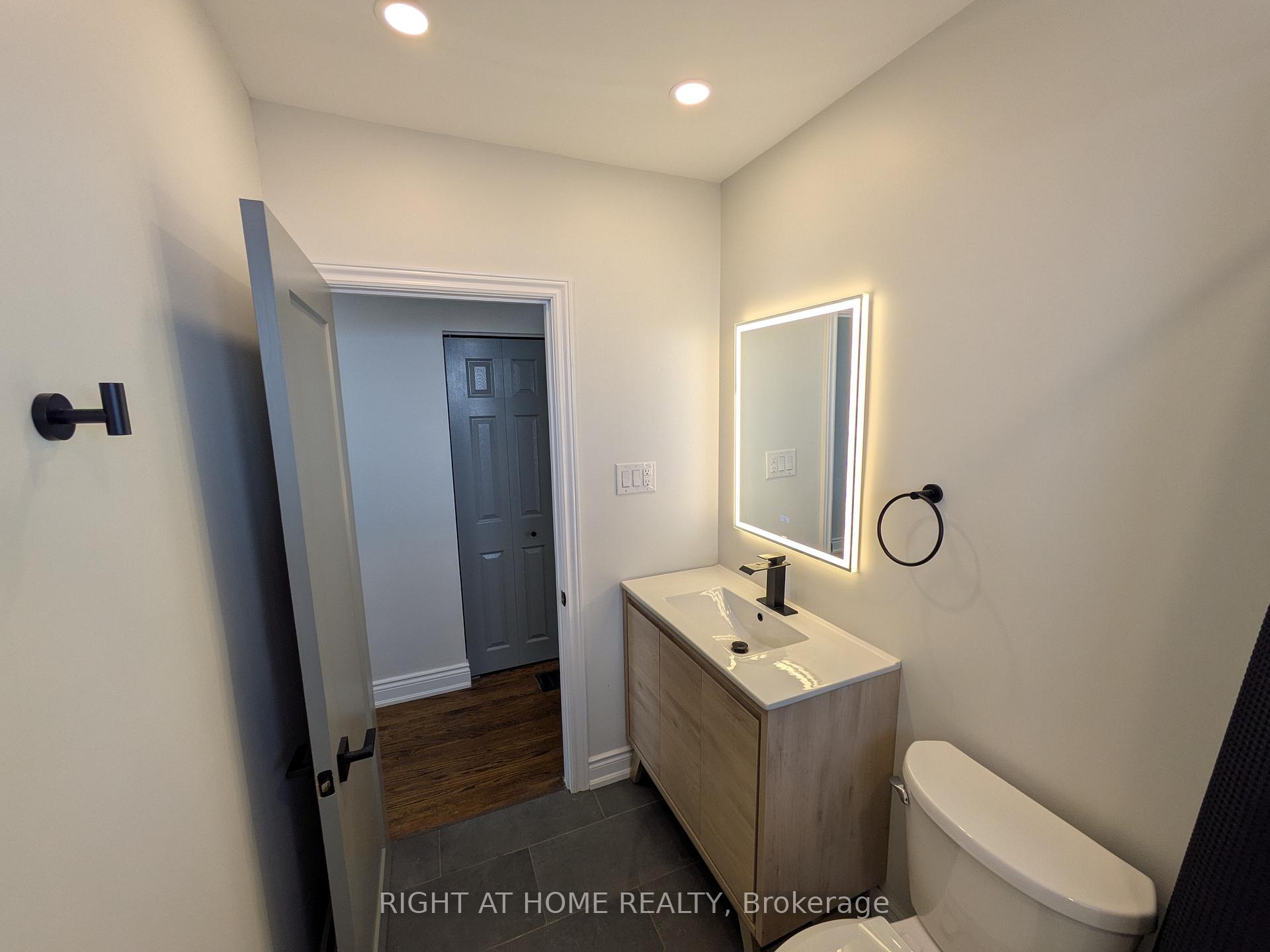 Photo 27 of Unit Upper, 242 West 18th Street, Hamilton, Buchanan — HOMEH