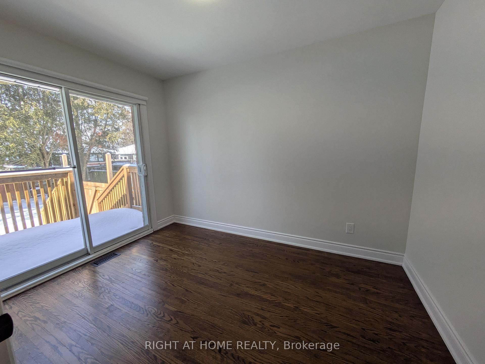 Photo 32 of Unit Upper, 242 West 18th Street, Hamilton, Buchanan — HOMEH