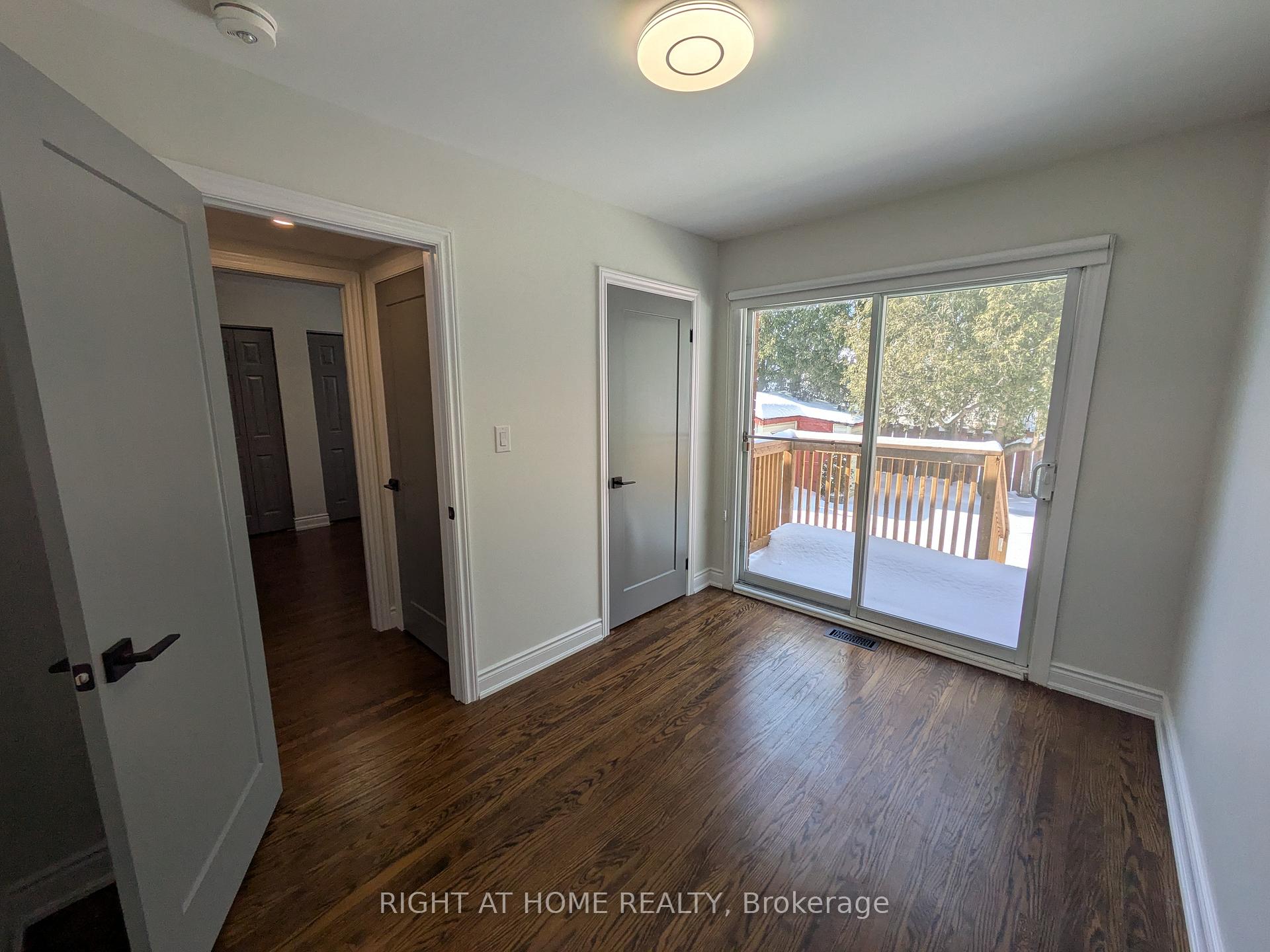 Photo 33 of Unit Upper, 242 West 18th Street, Hamilton, Buchanan — HOMEH