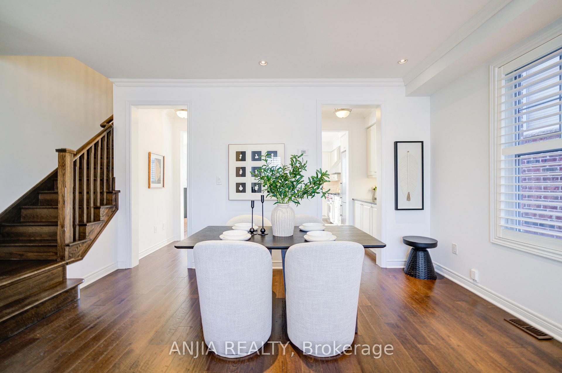 Photo 7 of 9 Cecil Nichols Avenue, Markham, Victoria Manor-Jennings Gate — HOMEH
