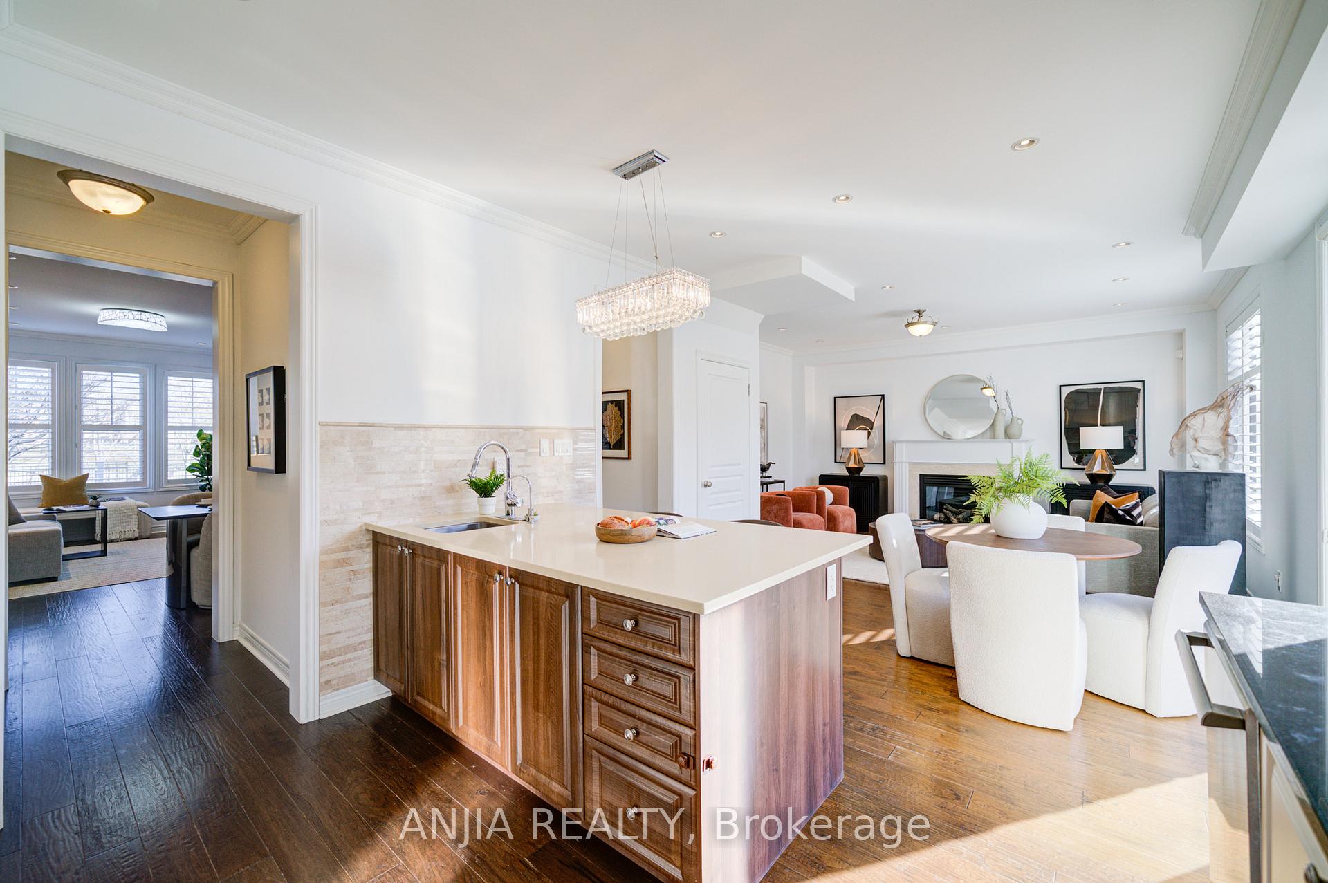 Photo 18 of 9 Cecil Nichols Avenue, Markham, Victoria Manor-Jennings Gate — HOMEH