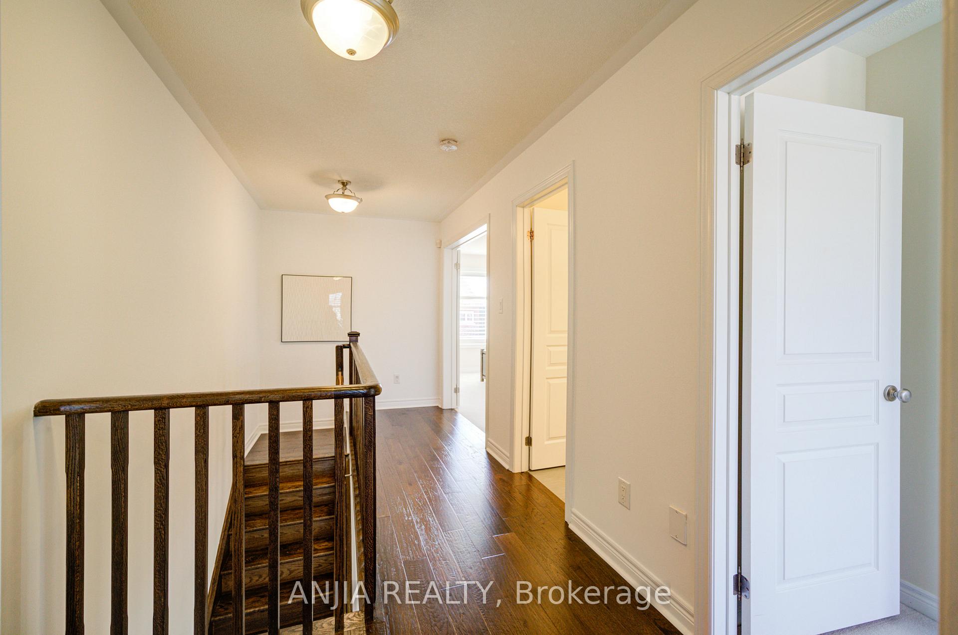 Photo 25 of 9 Cecil Nichols Avenue, Markham, Victoria Manor-Jennings Gate — HOMEH