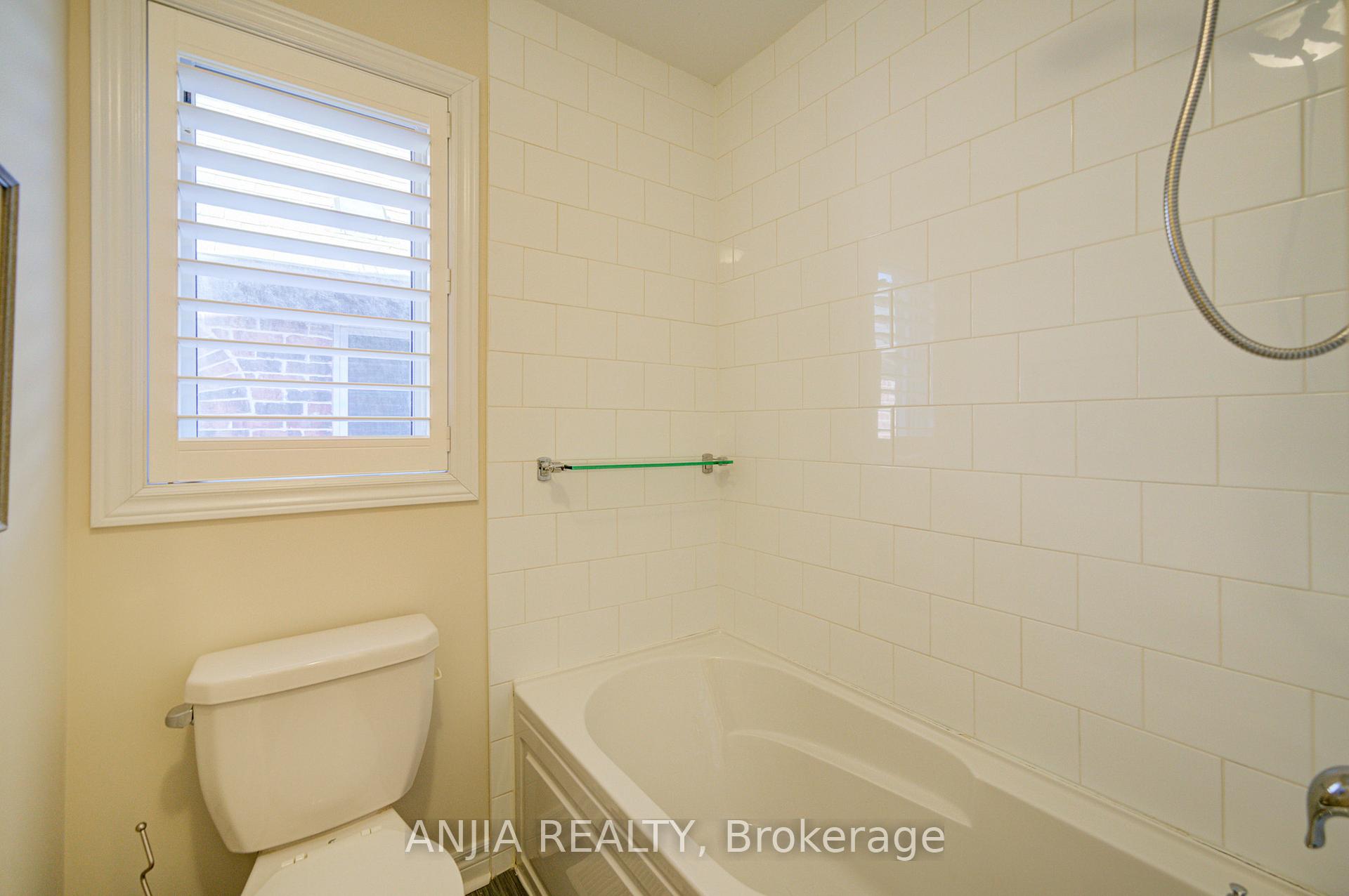 Photo 30 of 9 Cecil Nichols Avenue, Markham, Victoria Manor-Jennings Gate — HOMEH