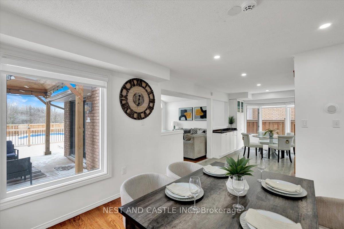 Photo 11 of 13 Treeview Court, Hamilton, Stoney Creek Mountain — HOMEH