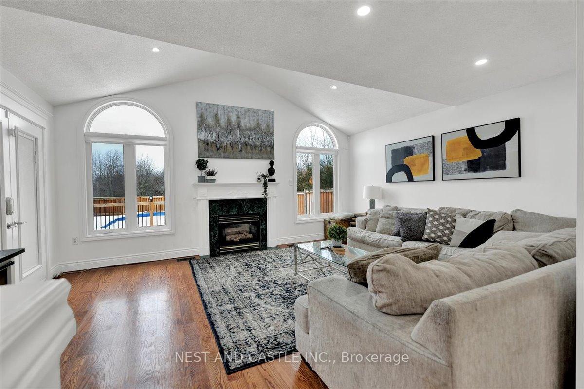 Photo 17 of 13 Treeview Court, Hamilton, Stoney Creek Mountain — HOMEH