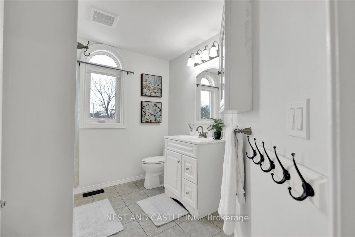 Photo 41 of 13 Treeview Court, Hamilton, Stoney Creek Mountain — HOMEH