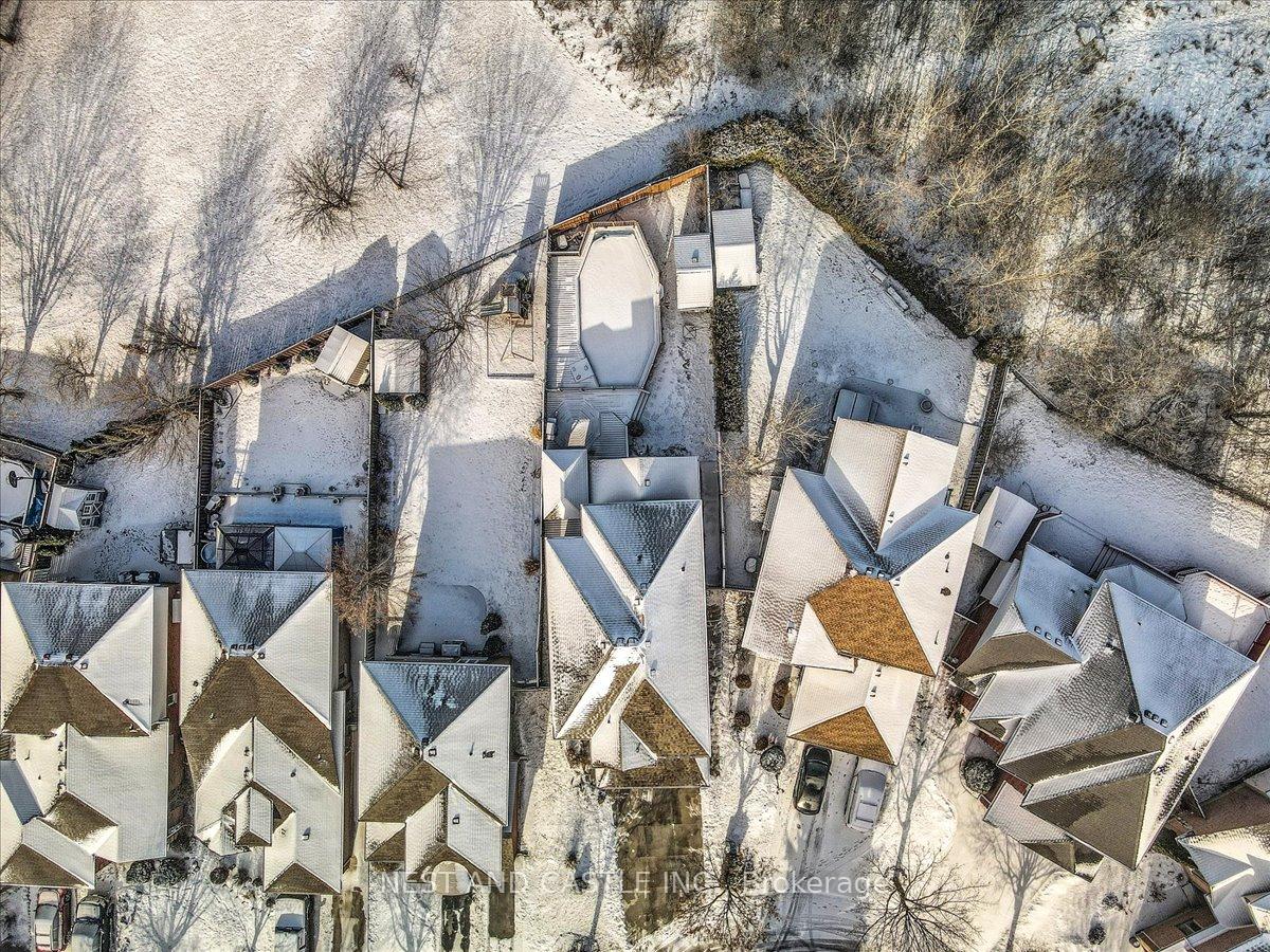 Photo 48 of 13 Treeview Court, Hamilton, Stoney Creek Mountain — HOMEH
