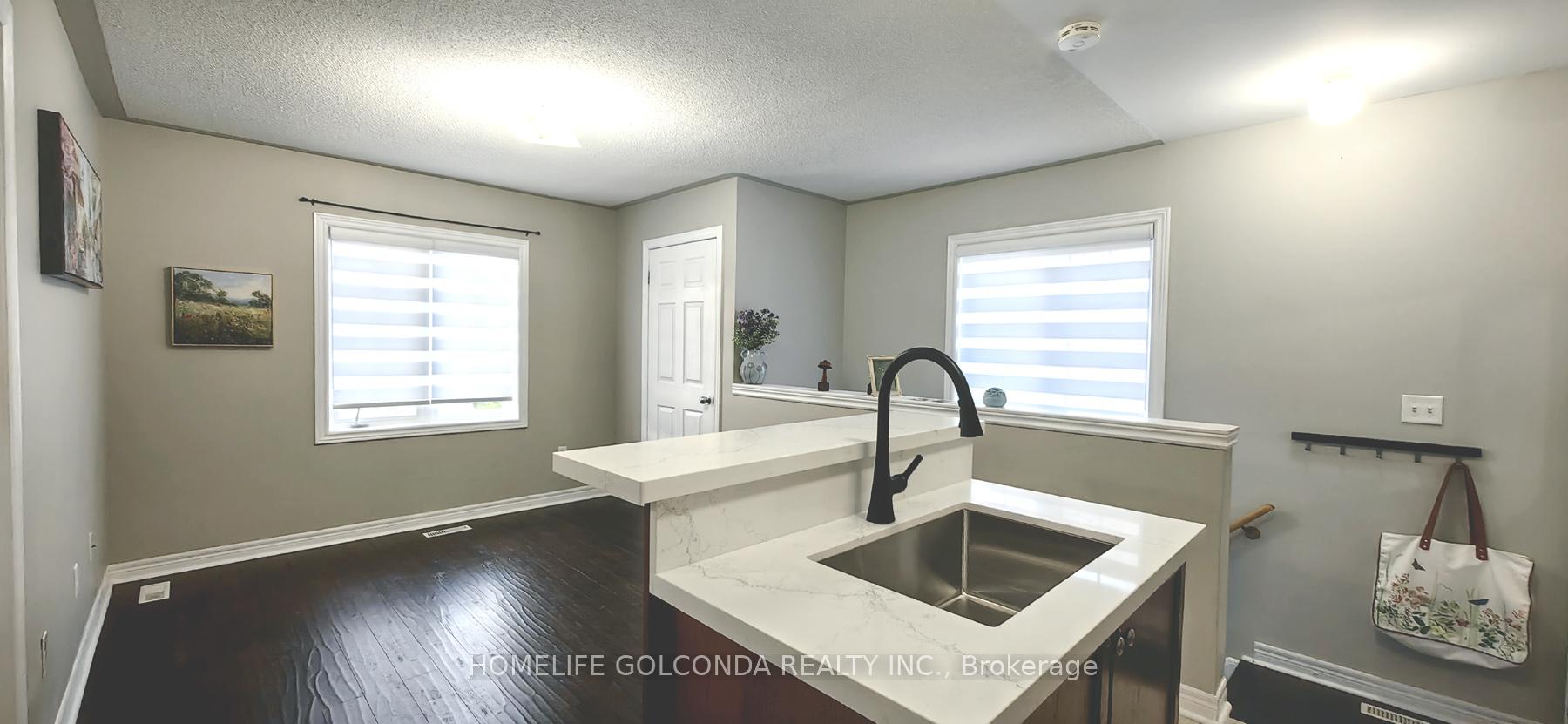 Photo 7 of Unit Coach, 32 Cardrew Street, Markham, Cornell — HOMEH