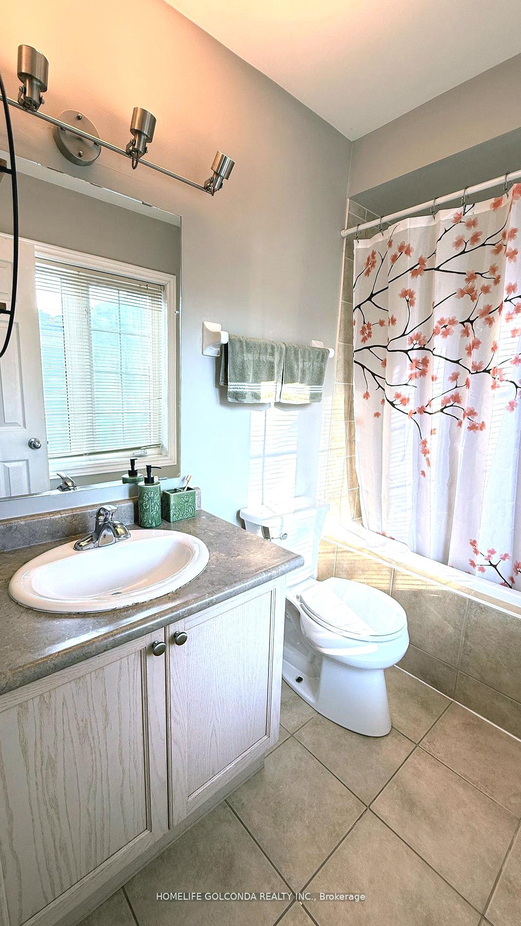Photo 13 of Unit Coach, 32 Cardrew Street, Markham, Cornell — HOMEH