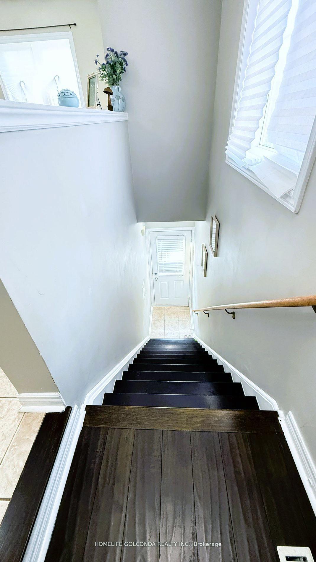 Photo 18 of Unit Coach, 32 Cardrew Street, Markham, Cornell — HOMEH