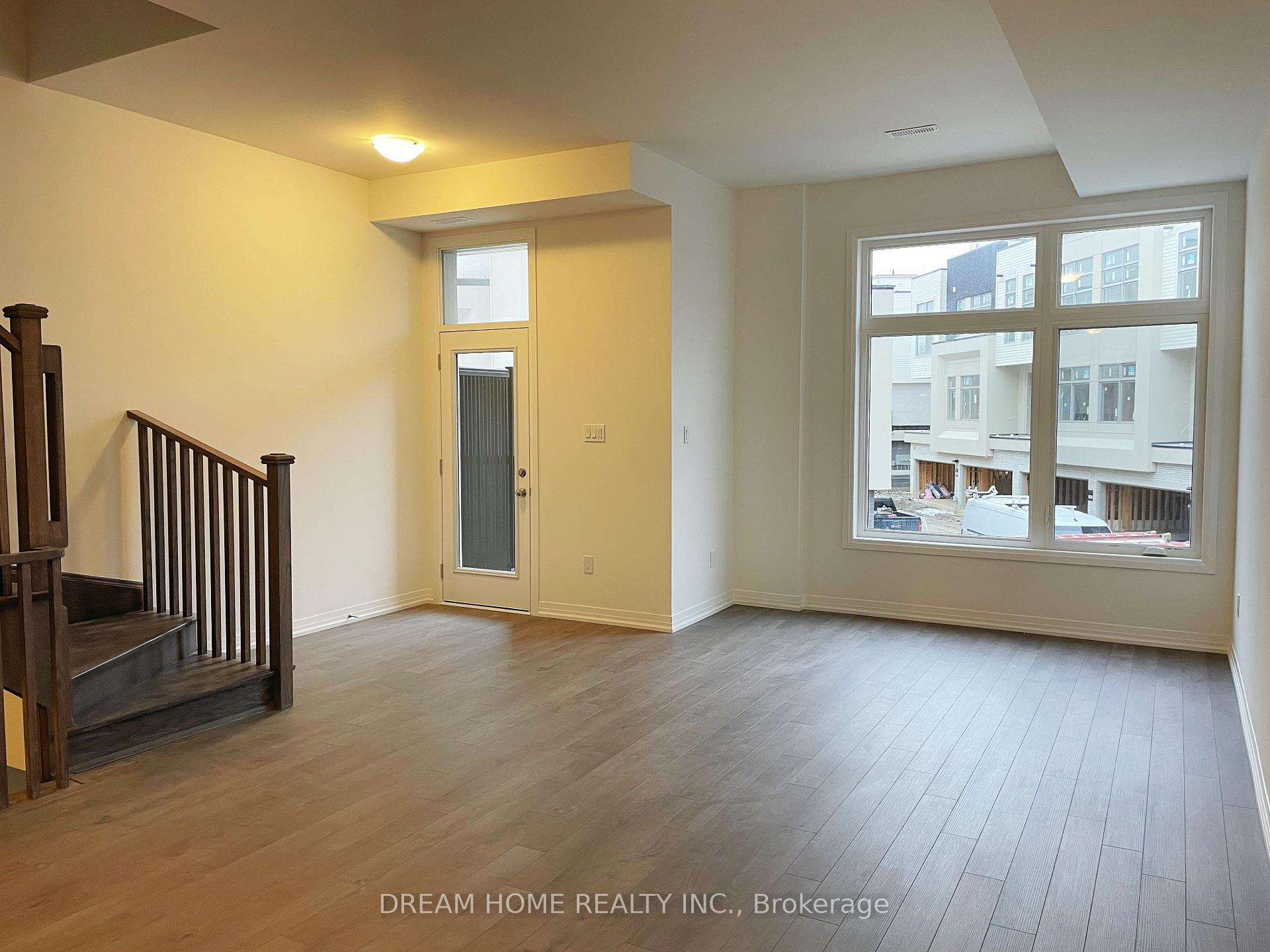 Photo 3 of 9 Albert Firman Lane, Markham, Cachet — HOMEH