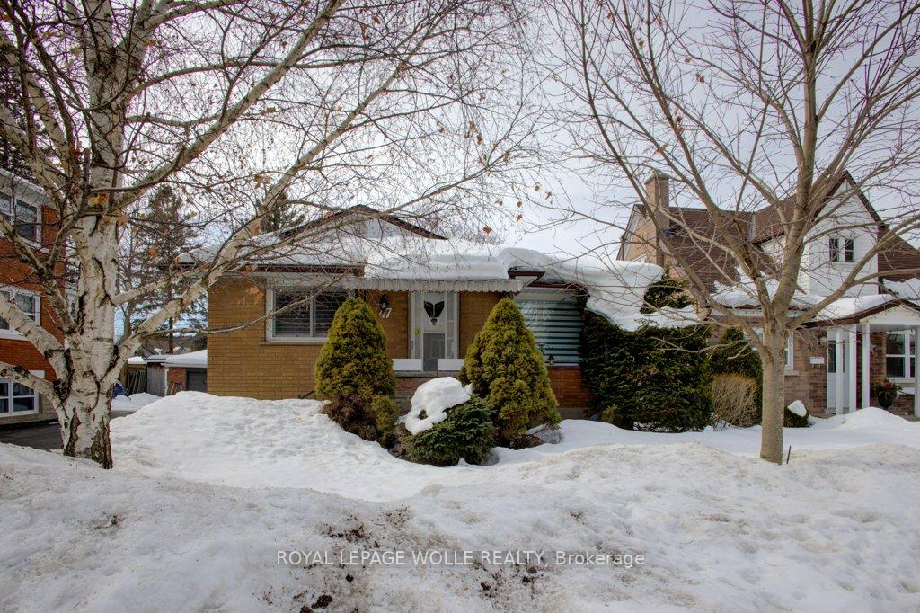 Photo 2 of 47 Brunswick Avenue, Kitchener — HOMEH