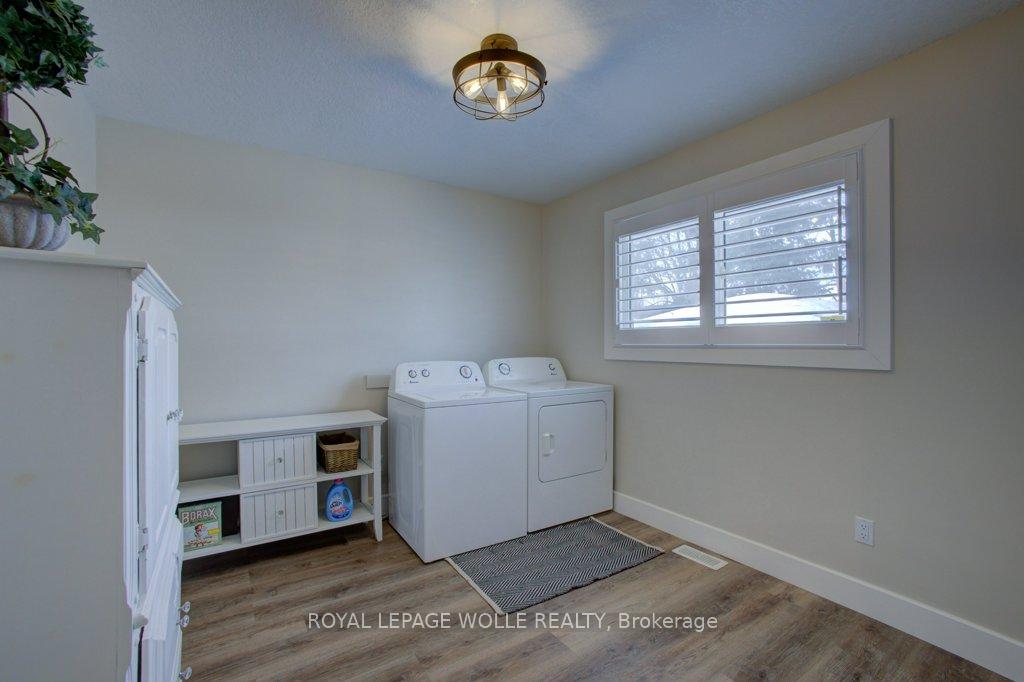 Photo 20 of 47 Brunswick Avenue, Kitchener — HOMEH