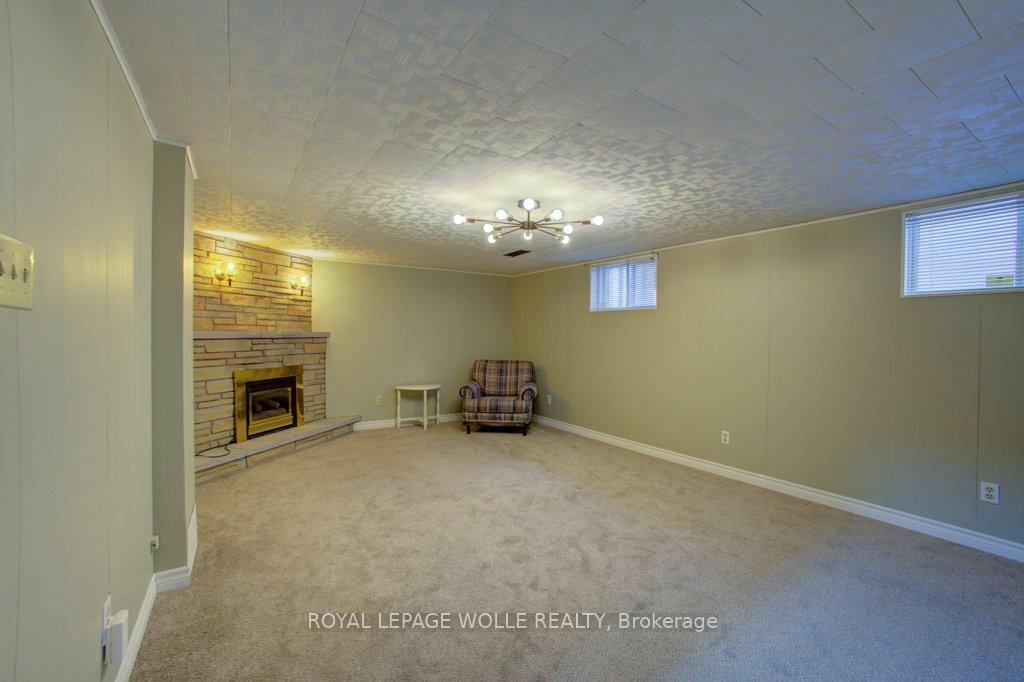 Photo 22 of 47 Brunswick Avenue, Kitchener — HOMEH