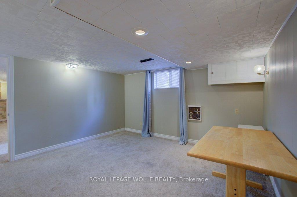 Photo 26 of 47 Brunswick Avenue, Kitchener — HOMEH