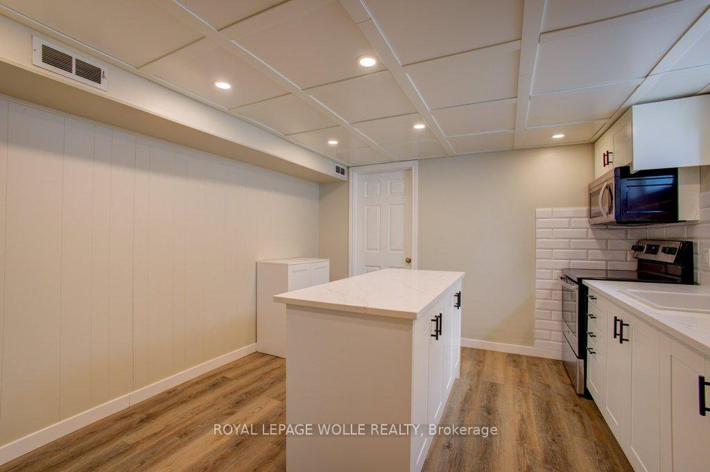 Photo 30 of 47 Brunswick Avenue, Kitchener — HOMEH