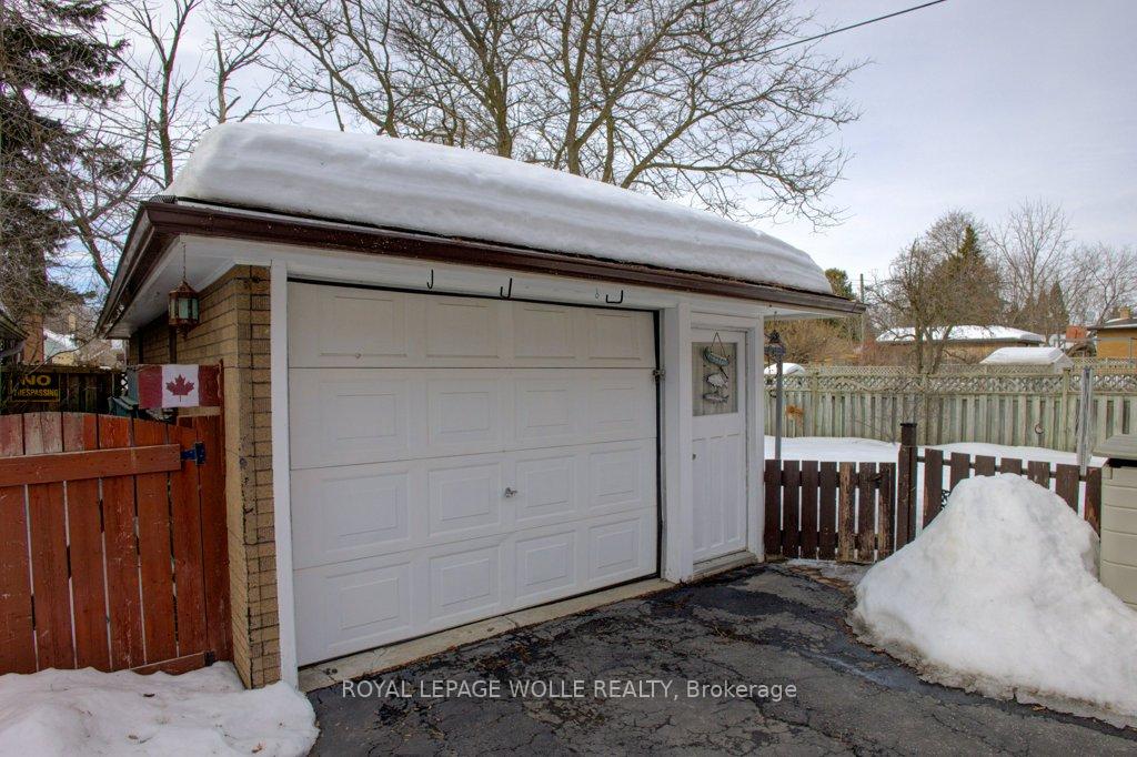 Photo 36 of 47 Brunswick Avenue, Kitchener — HOMEH