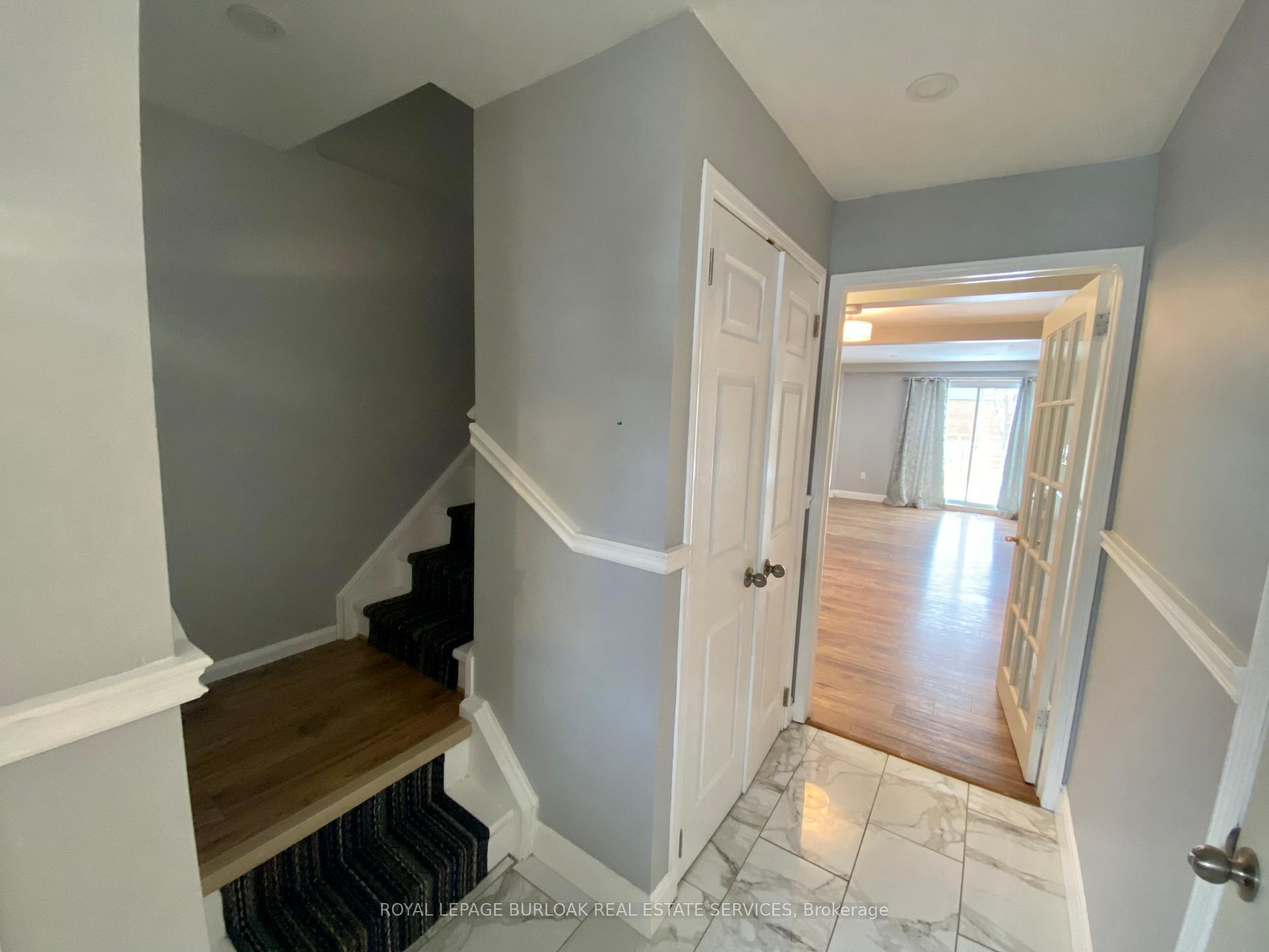 Photo 5 of 20 Silvervine Drive, Hamilton, Stoney Creek Mountain — HOMEH