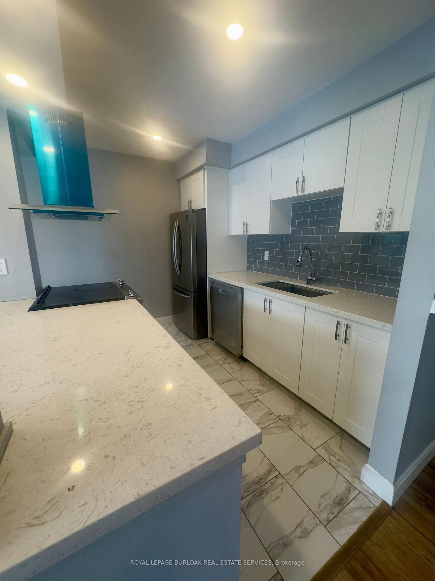 Photo 9 of 20 Silvervine Drive, Hamilton, Stoney Creek Mountain — HOMEH
