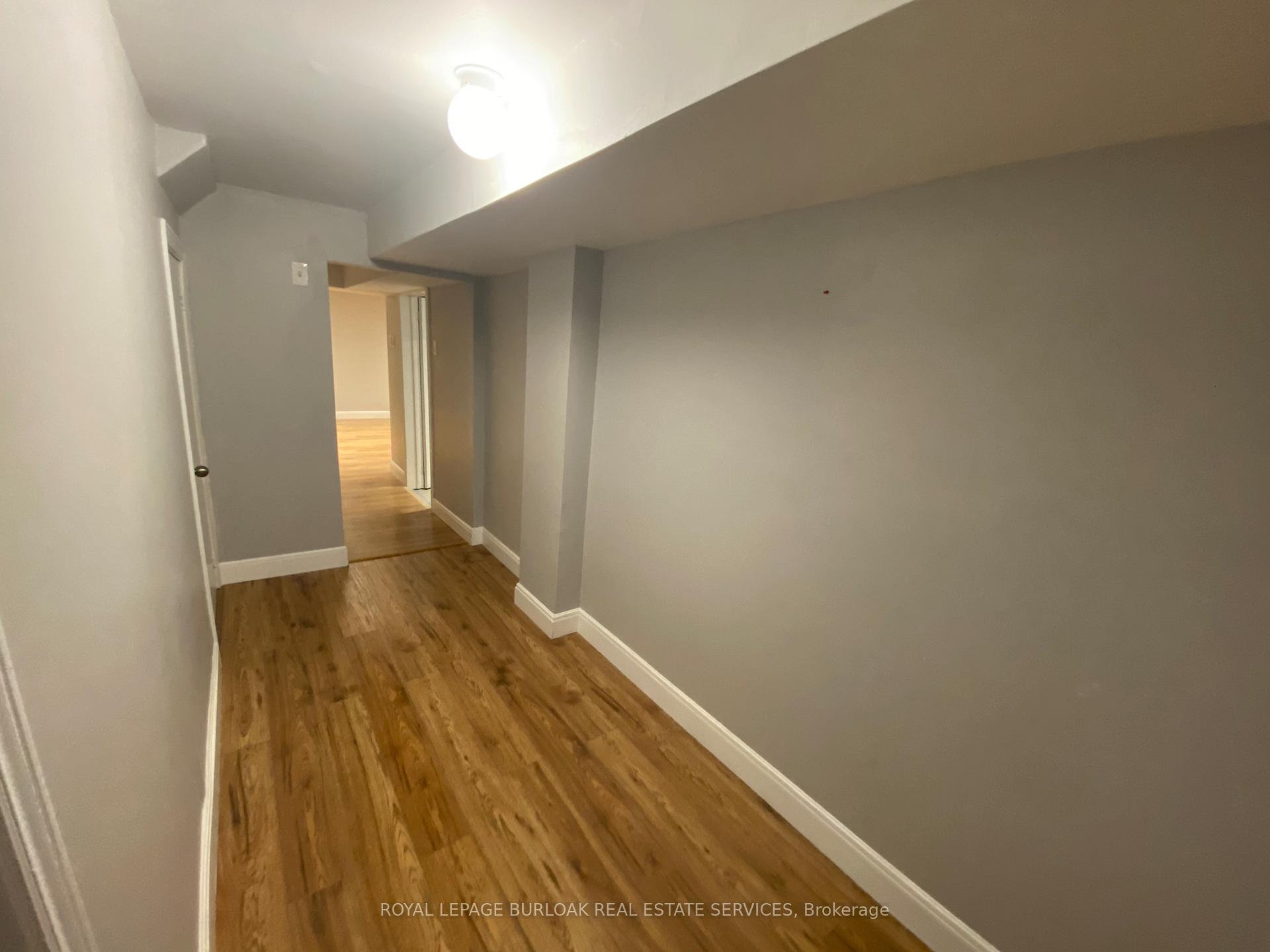 Photo 14 of 20 Silvervine Drive, Hamilton, Stoney Creek Mountain — HOMEH
