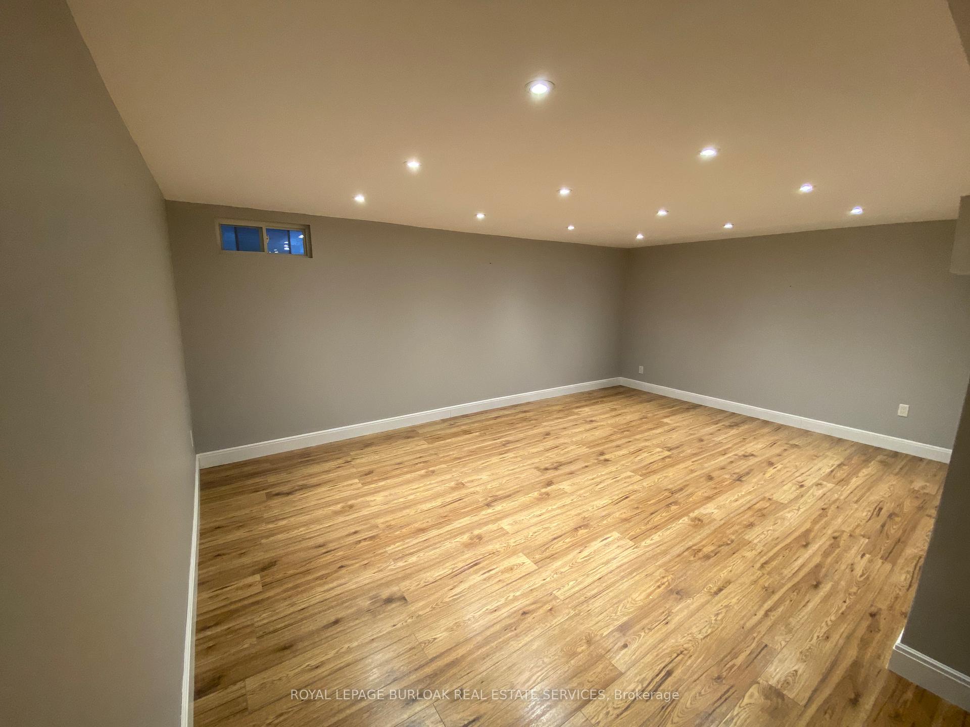 Photo 15 of 20 Silvervine Drive, Hamilton, Stoney Creek Mountain — HOMEH