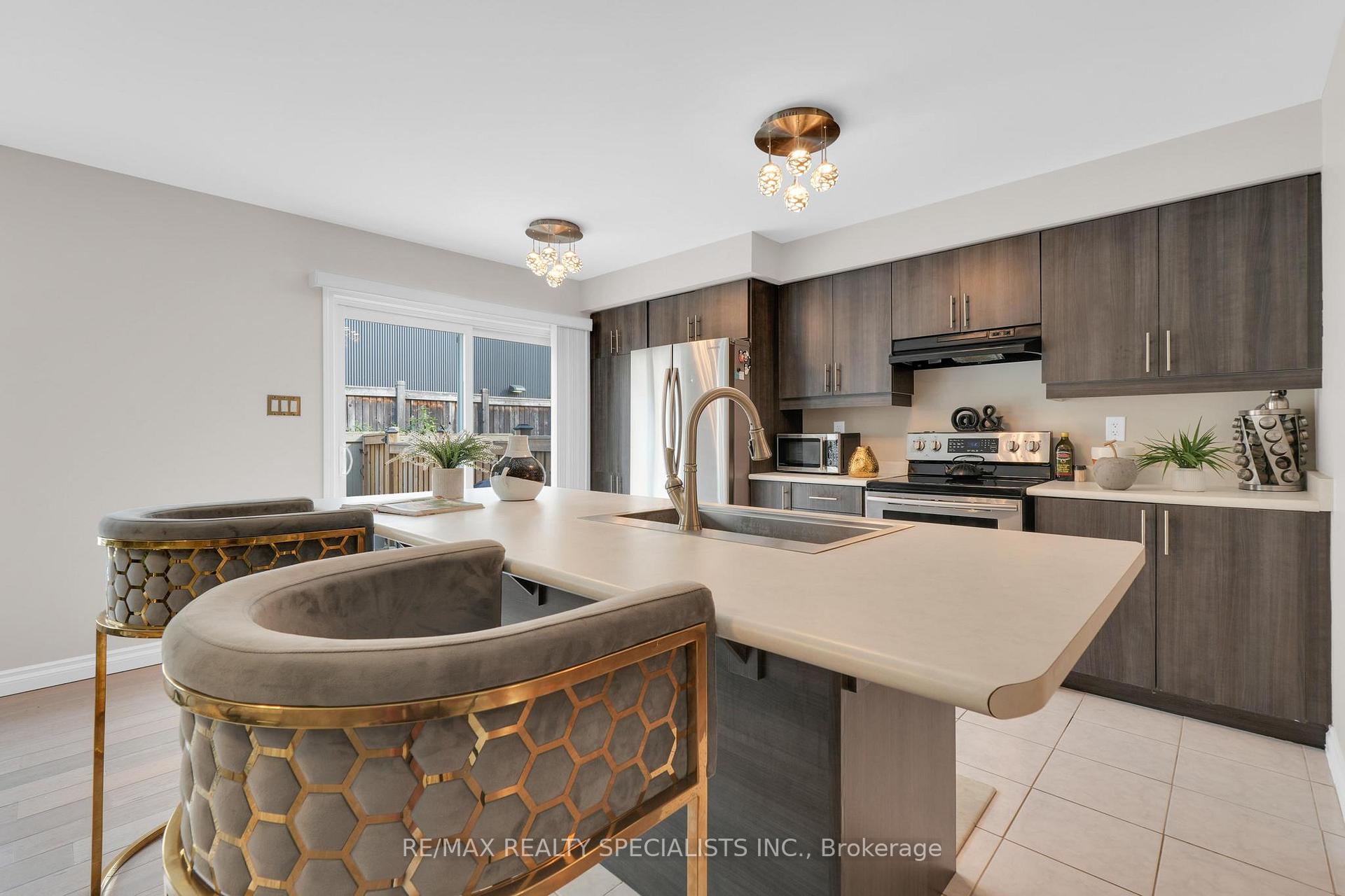 Photo 12 of 307 Chuchmach Close, Milton, Willmott — HOMEH