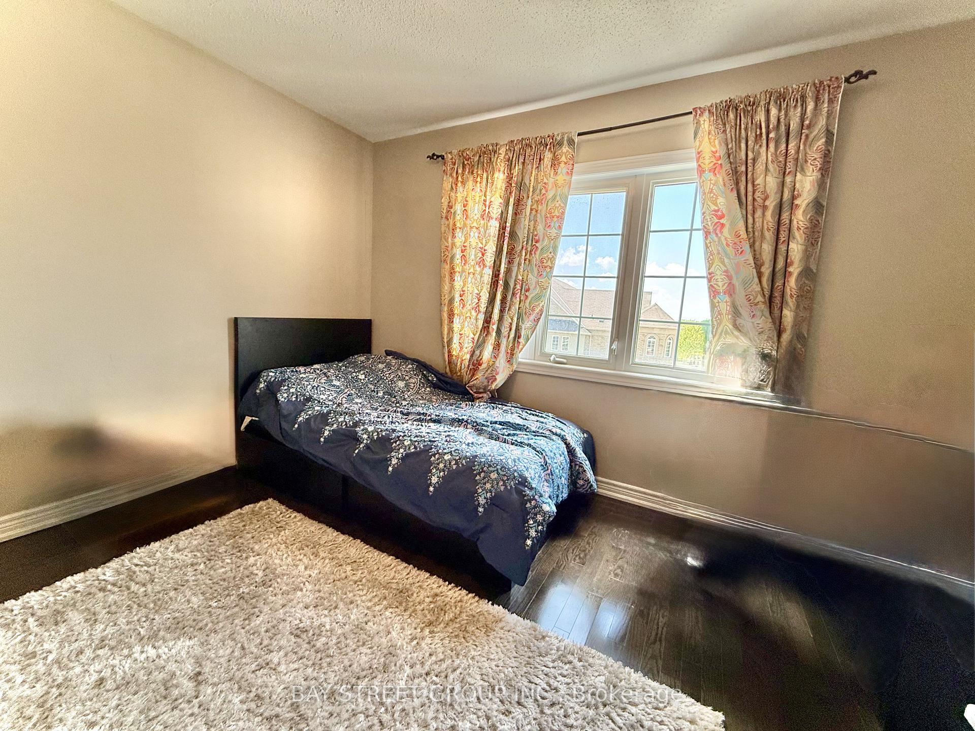Photo 5 of 9958 Mccowan Road, Markham, Berczy — HOMEH
